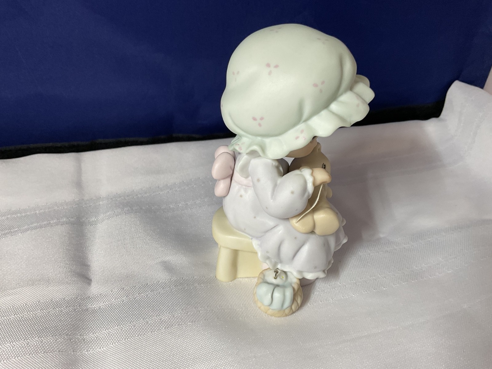 Precious Moments “You Are A Blessing To Me” 1990 Figurine PM902 Club Edition -P2
