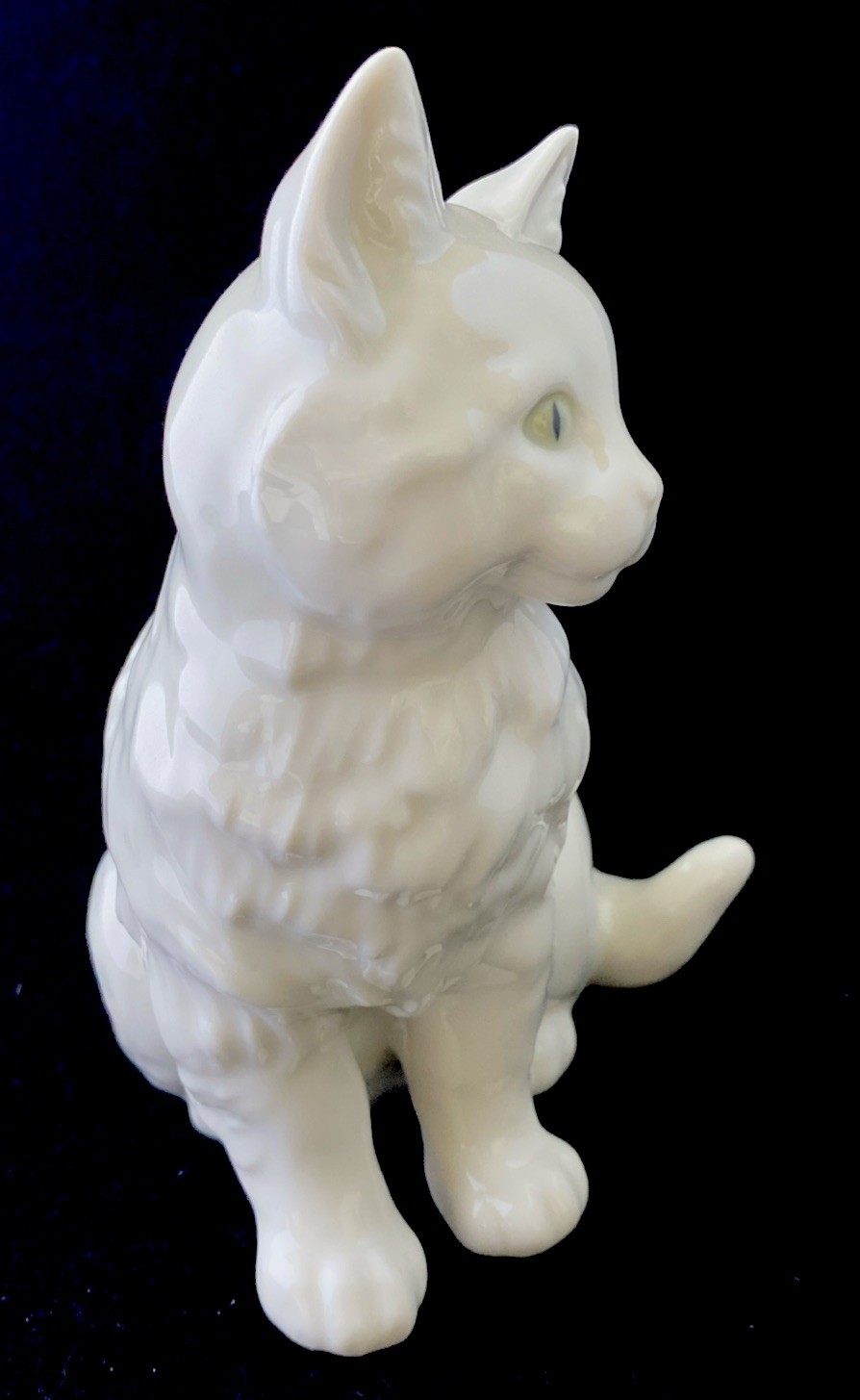 Porcelain Hutschenreuther Selb Green Eyed White Kitten Cat Figurine Germany