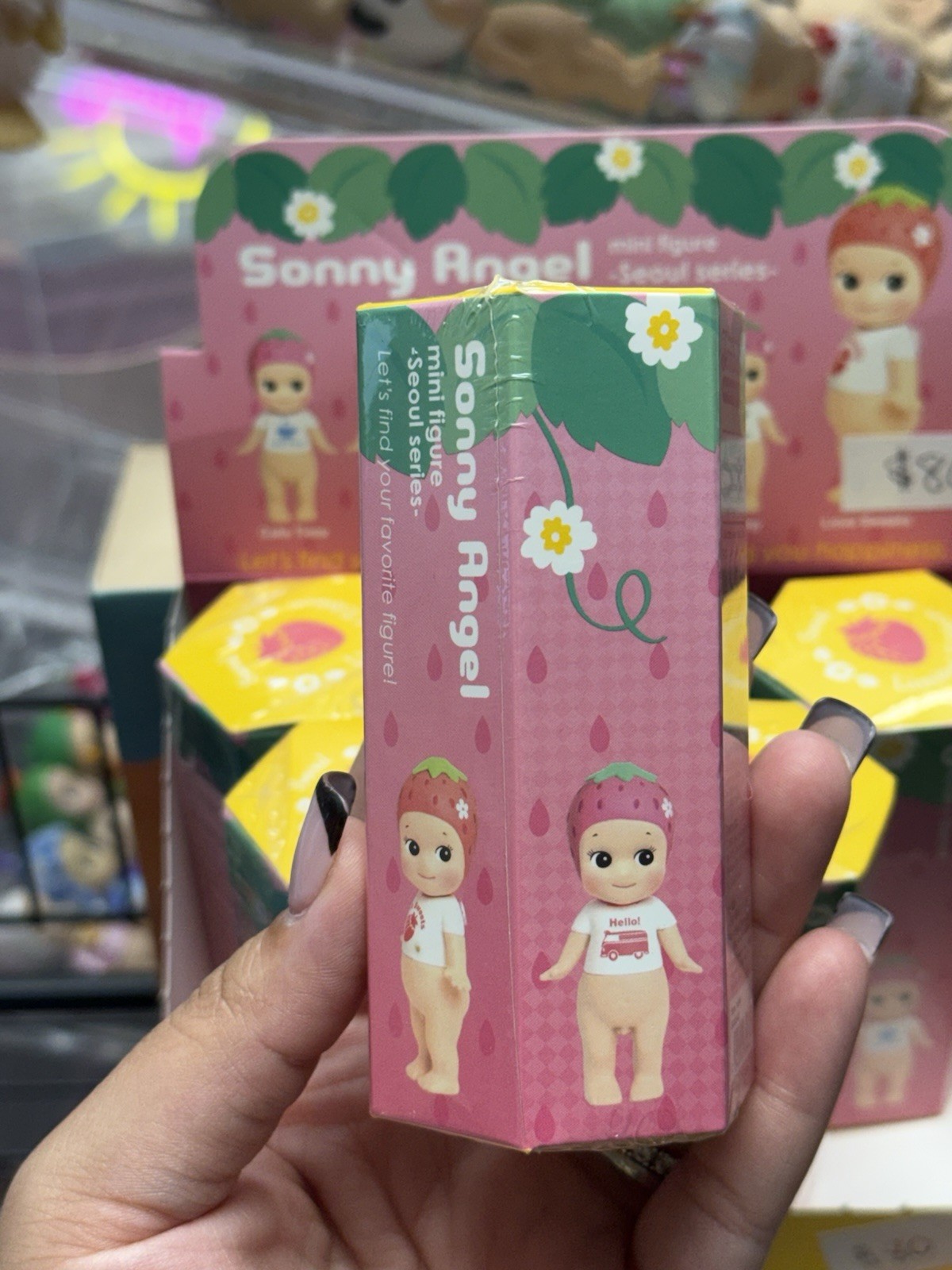 [100% Authentic] Sonny Angel Seoul Strawberry Series Rare (ONE SEALED BLIND BOX)