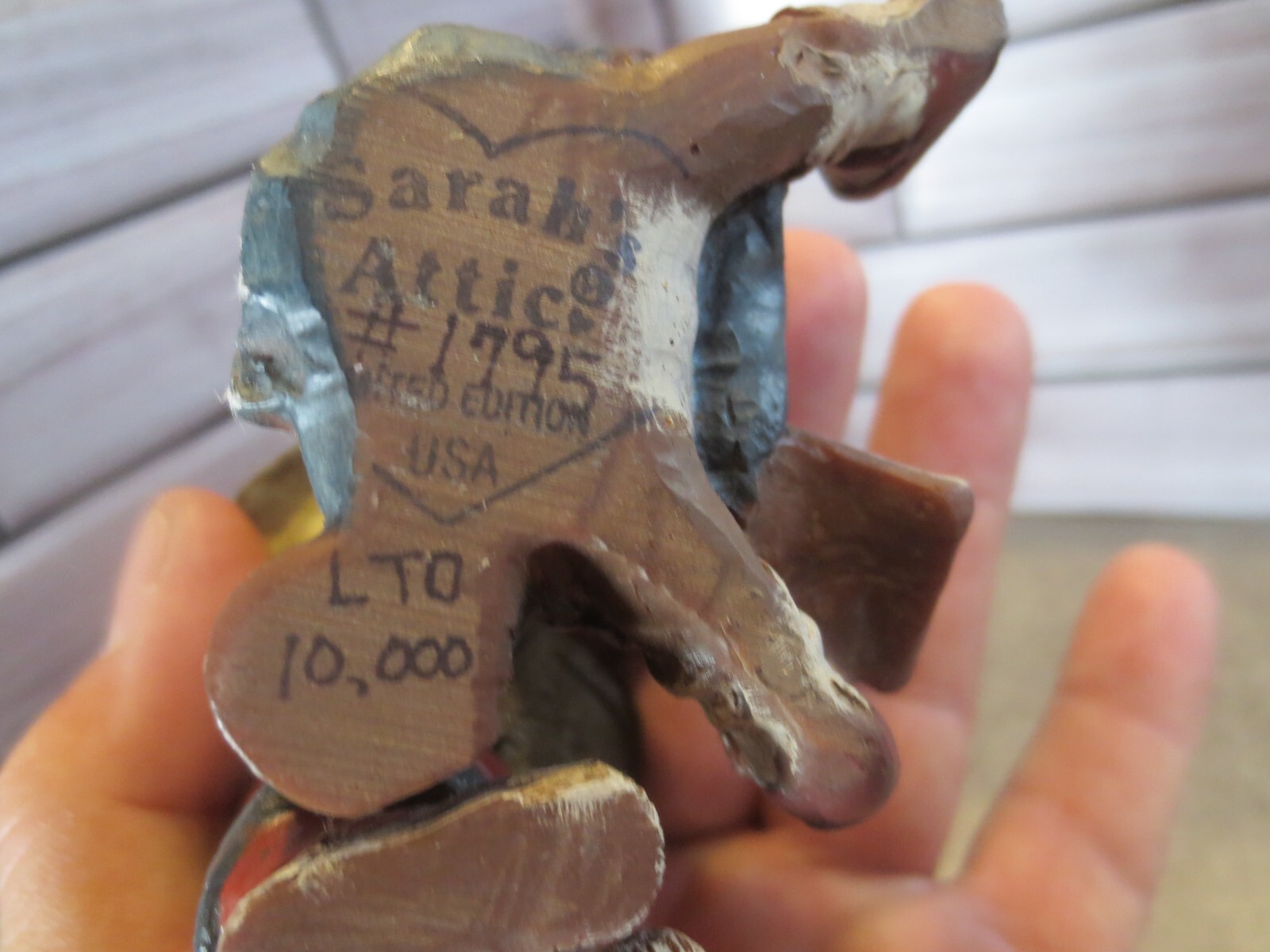 Sarah’s Attic Forever in Our Hearts Patriotic Boy & Girl at Mailbox Figurine EUC