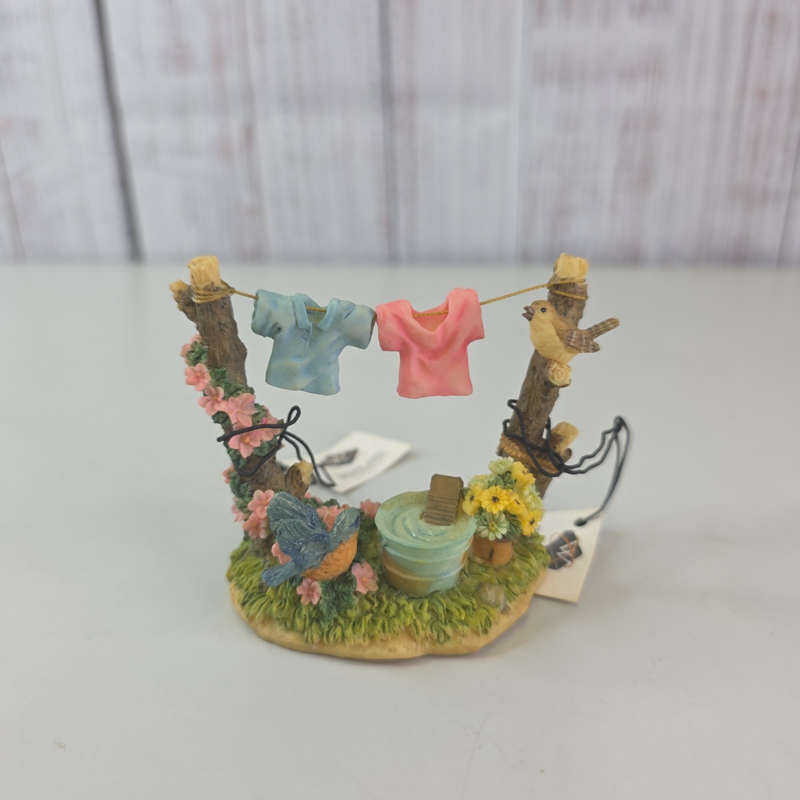 Westland Giftware Figurine Multicolor Resin Clothes on the Line Vintage 2.75in
