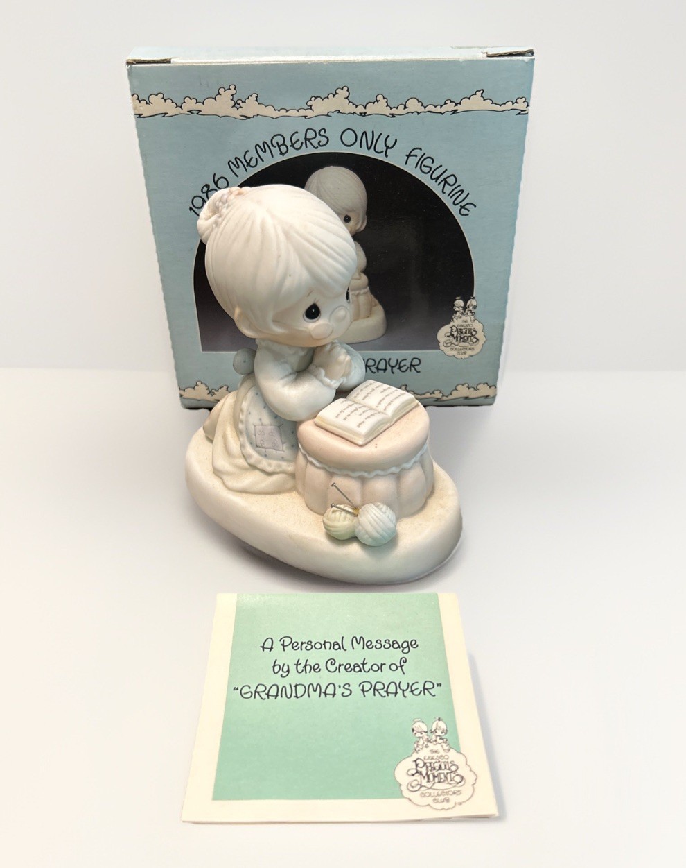 Precious Moments Figurine – Grama’s Prayer PM-861 With Box 1986