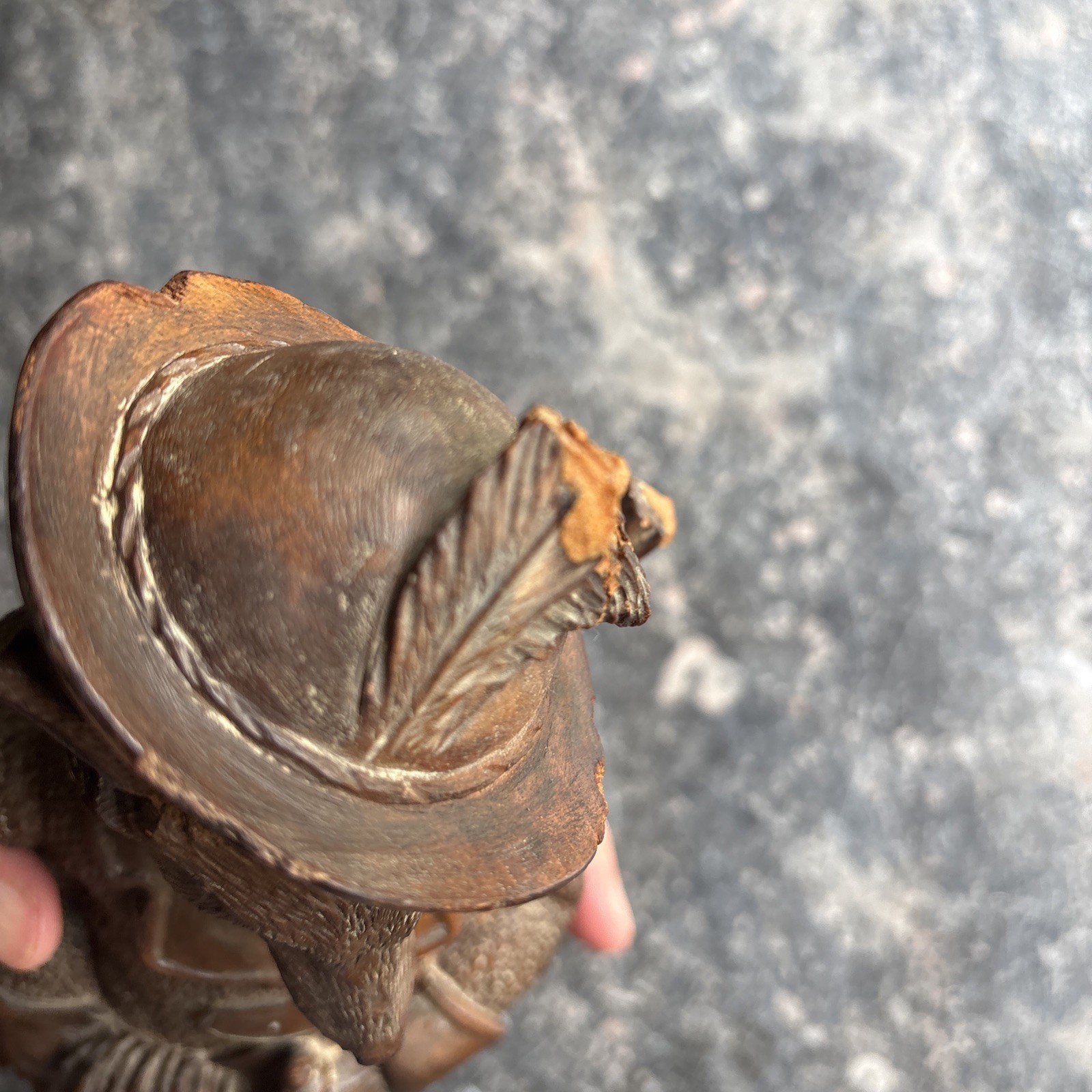 LARGE BLACK FOREST HAND-CARVED FOX WHIP HOOK ANTHROPOMORPHIC GLASS EYES “READ”
