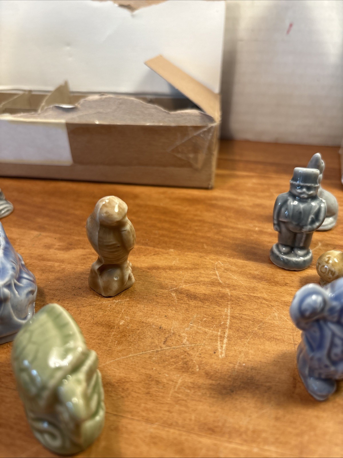WADE CIRCUS SERIES SET OF 15 MONKEY, POODLE, & 10 Endangered Species Complete