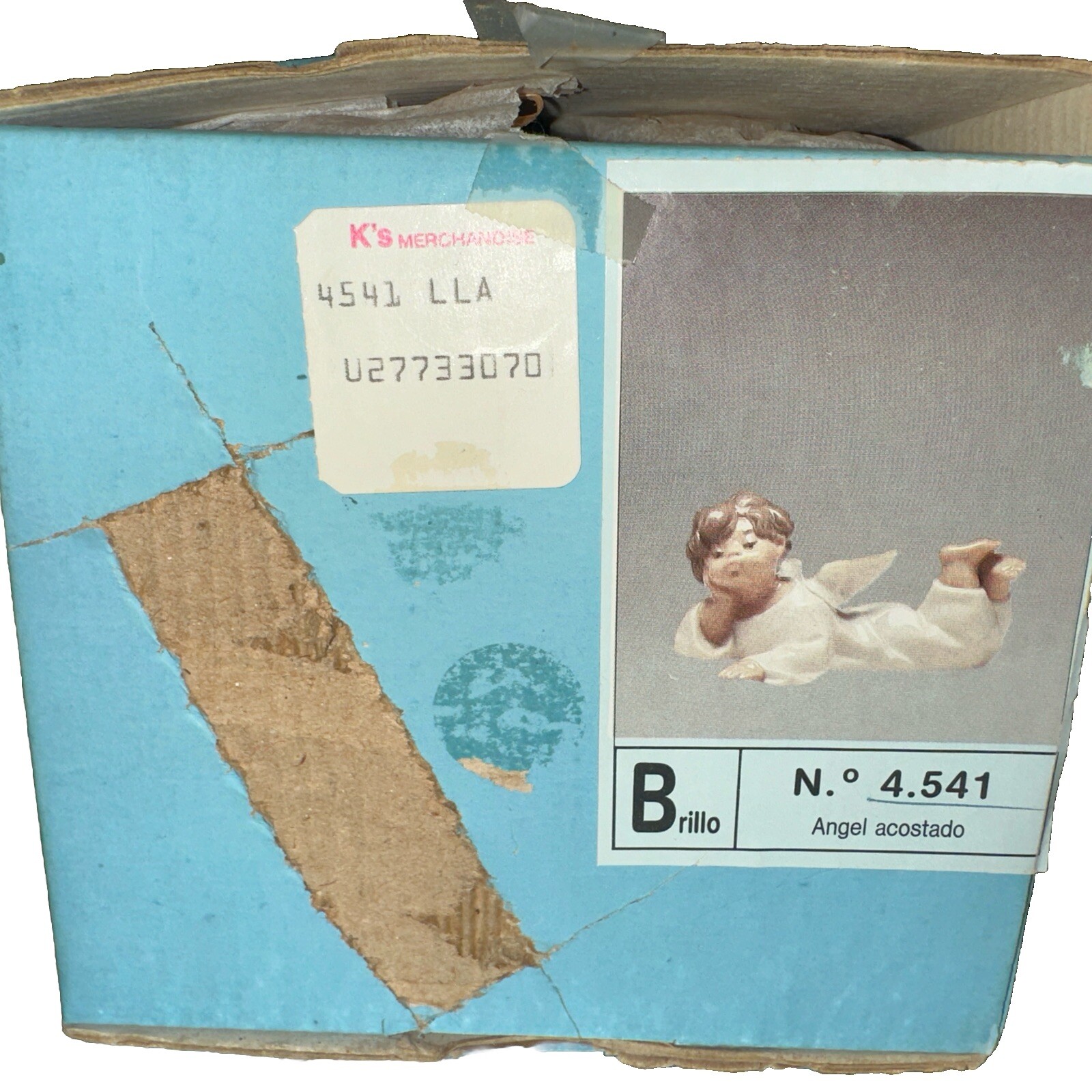 ANGEL LAYING DOWN by Fulgencio Garcia – Lladró #4541 – Retired 2005