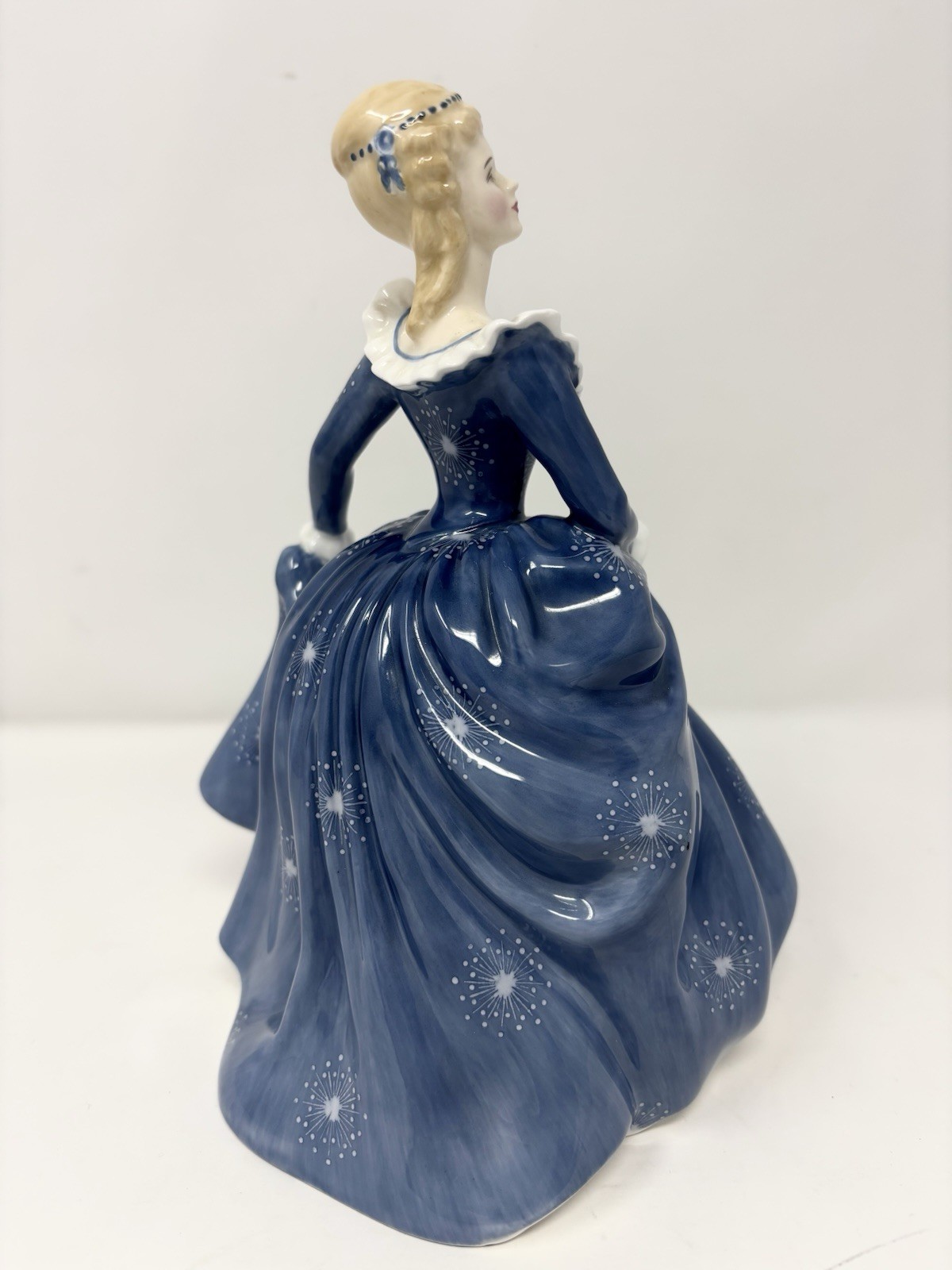 Royal Doulton Fragrance Blue Dress Lady Figurine HN2334 Bone China LTD ED 1965
