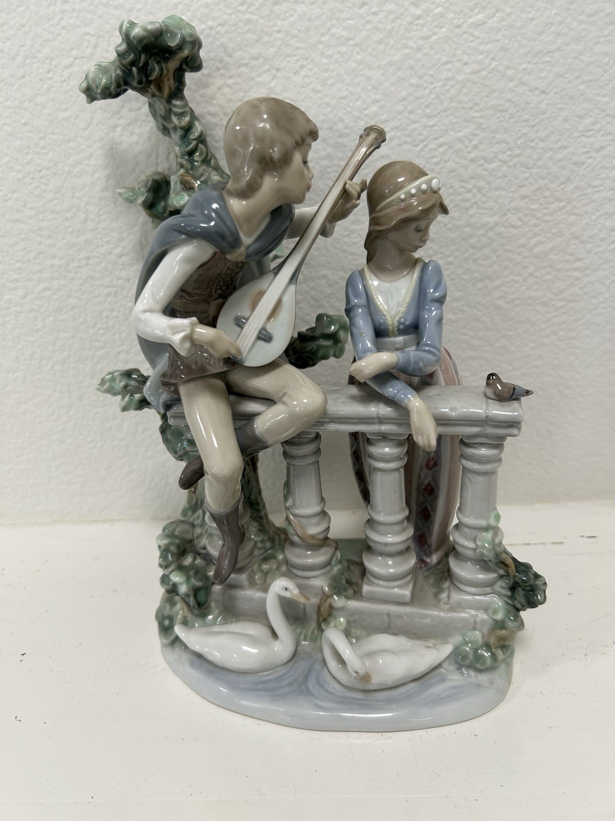 Lladró 5381 Serenade Porcelain Figurine Couple with Swans & Lute – No Box