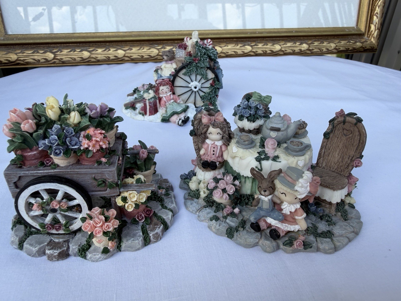 Ivy & Innocence Set of 3 Cast Art Figurines Tea Party Roses Tulips Toys