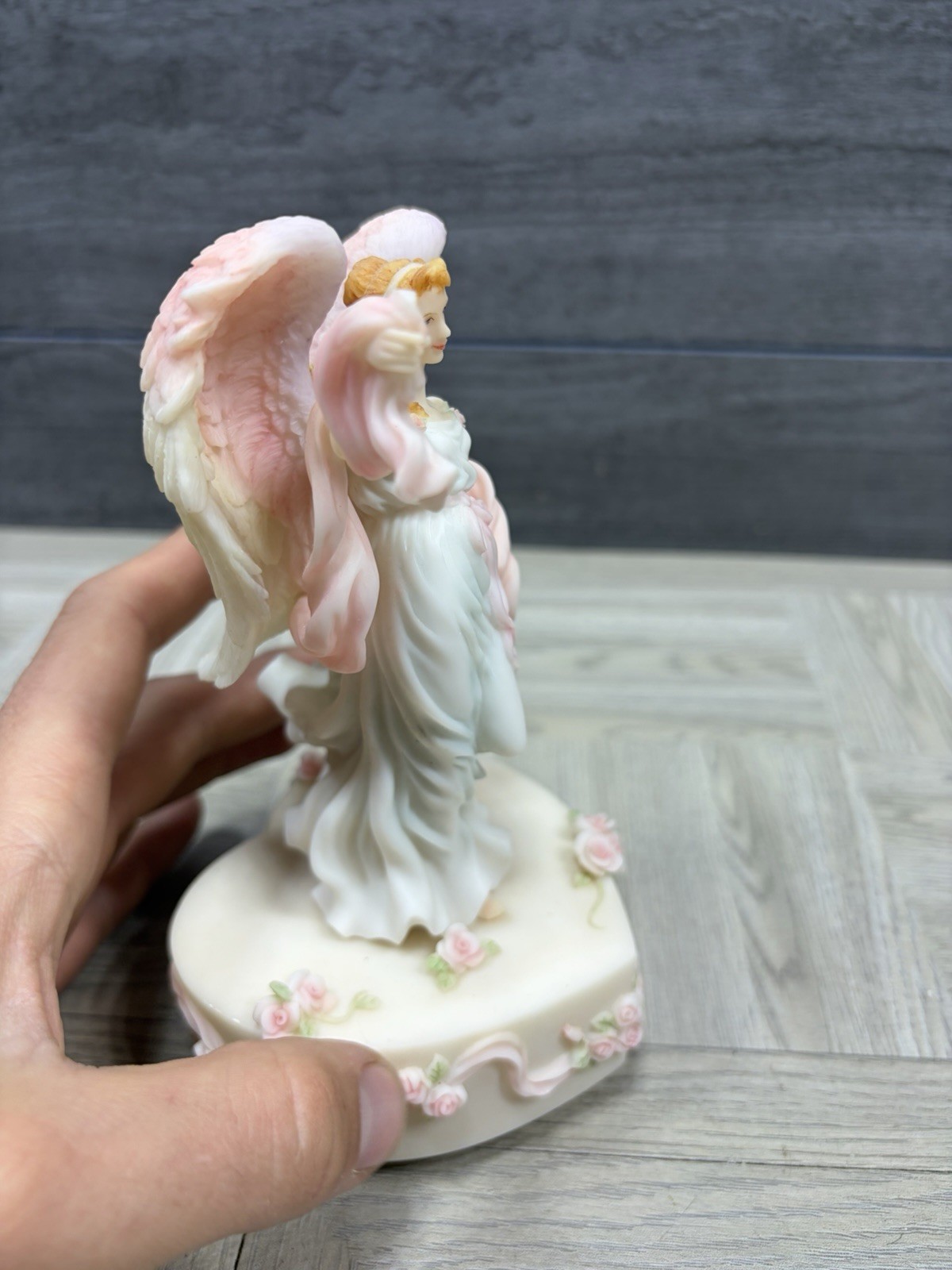 seraphim classics angels musical Statue Pink Heart Roman