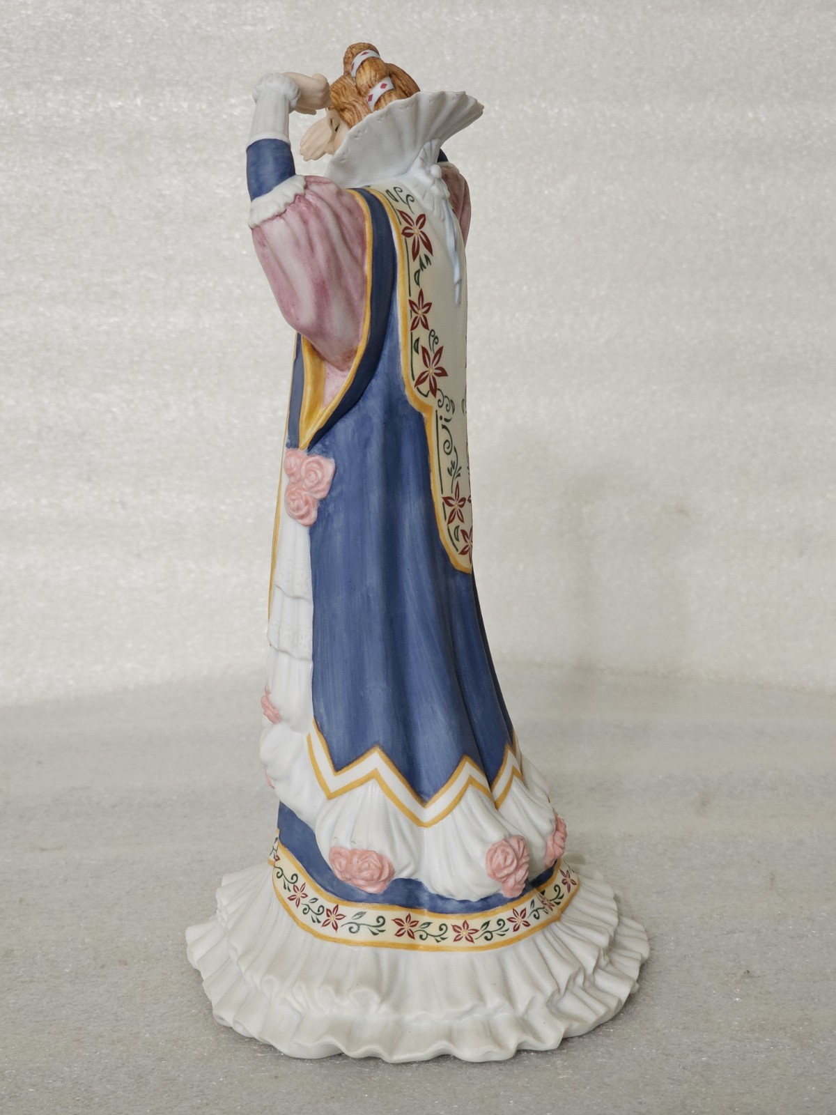 Sleeping Beauty by Lenox Legendary Princesses Figurine, 9″ Vintage 1980s