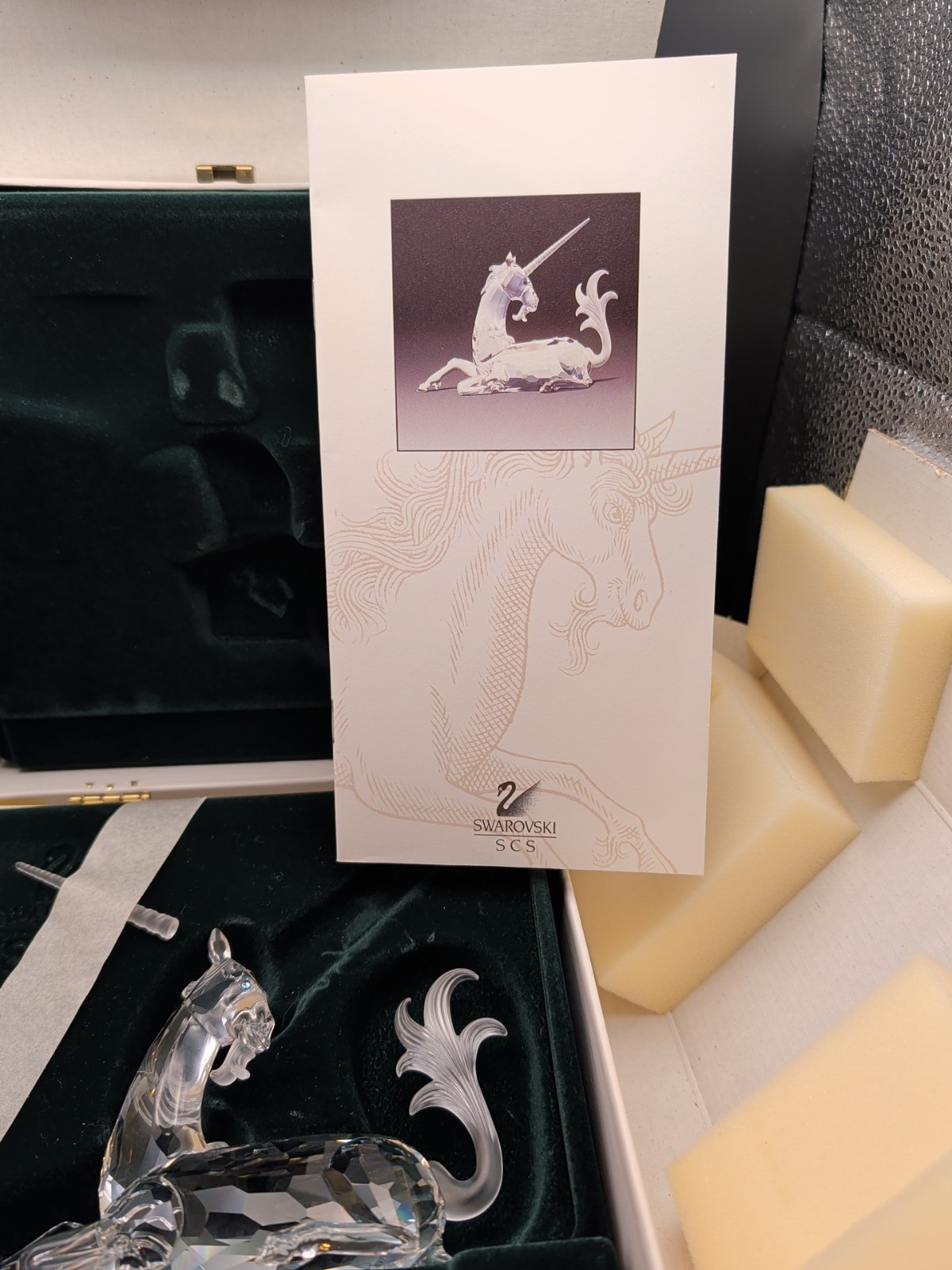 1996 Swarovski SCS Annual Edition Unicorn Fabulous Creatures Box & COA – Broken