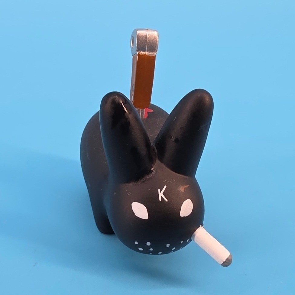 Frank Kozik x Kidrobot Smorkin Mongers Series 1 Stabbed Black Labbit Vinyl