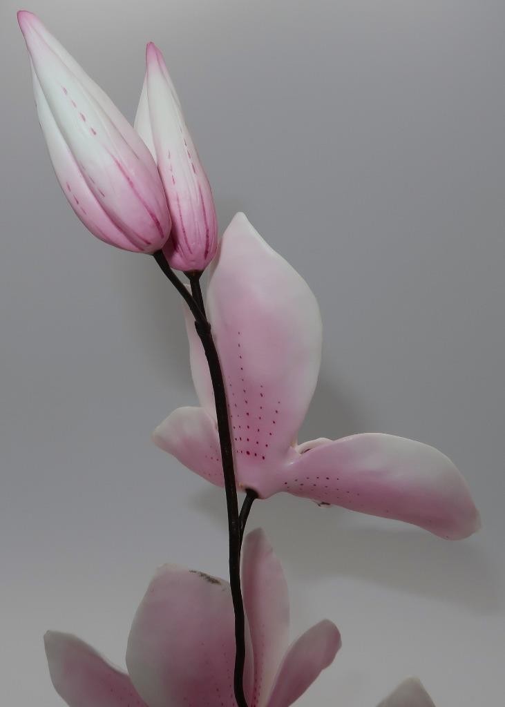 Boehm, England Cymbidium PINK ORCHID, #60008 Porcelain Floral Figurine, 10 1/2″