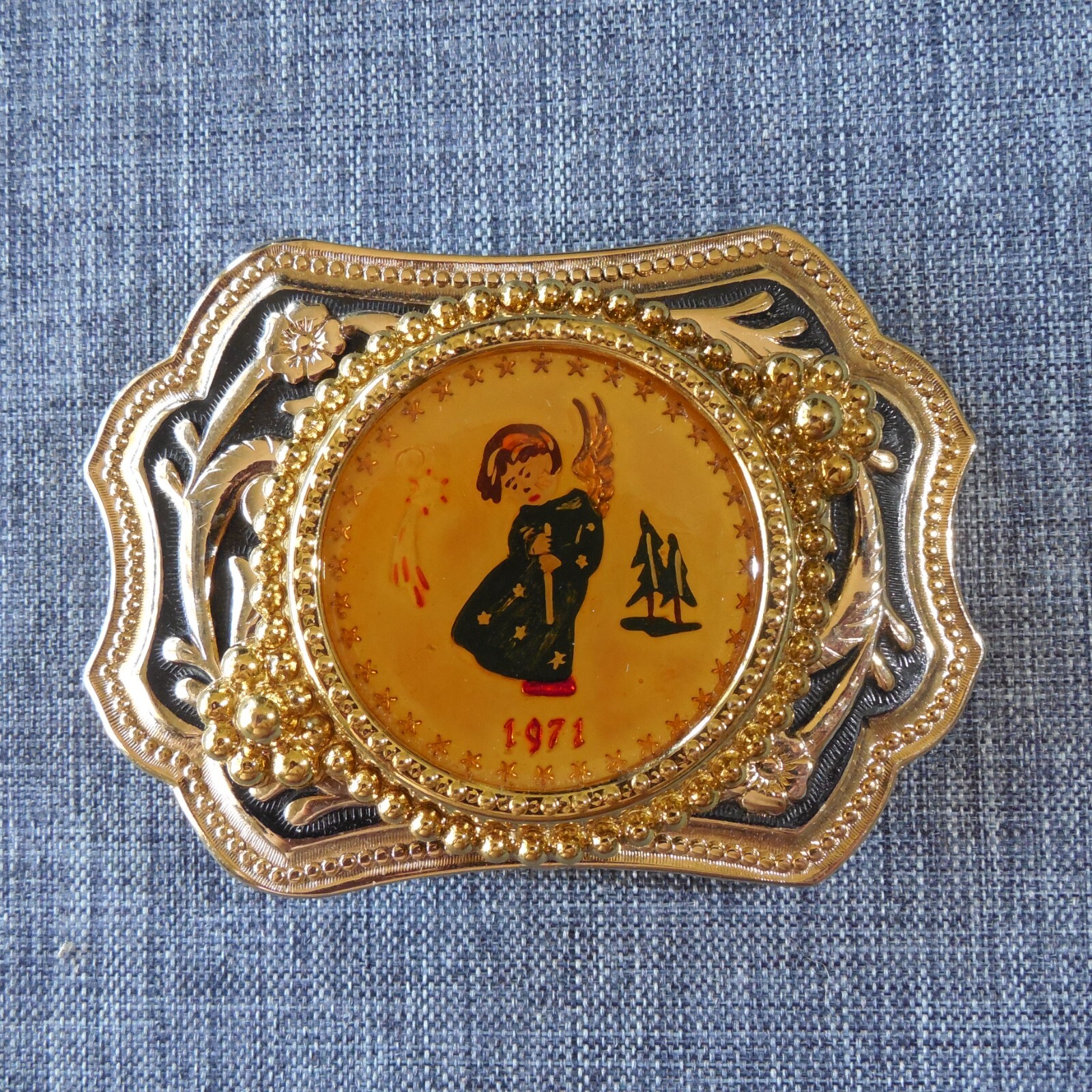 1971 Goebel Hummel Heavenly Angel Plate Design Commemorative Belt Buckle #5