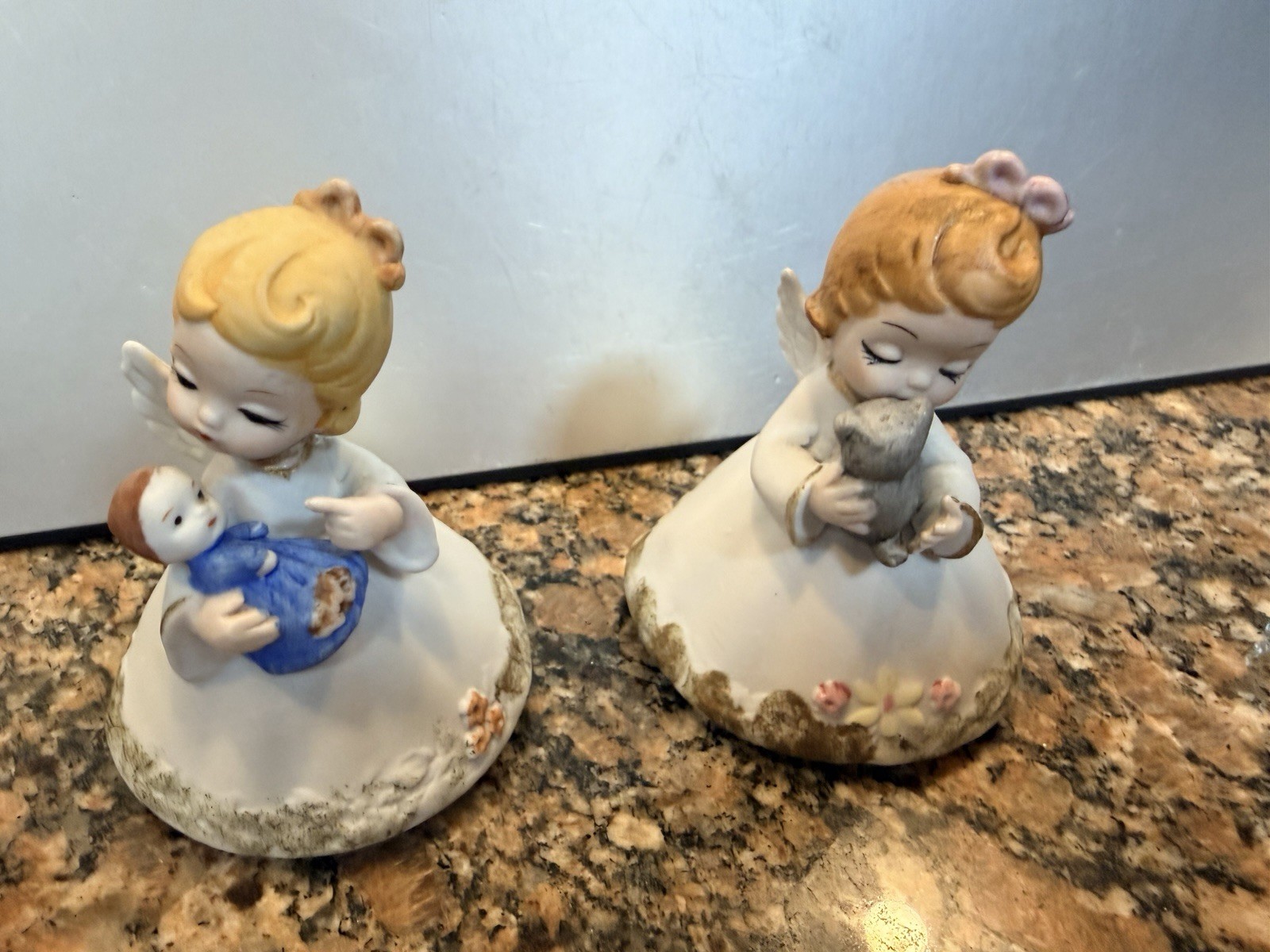 Josef Originals Matte Angels:Kissing cat and Holding Baby Commandment set 2 vtg