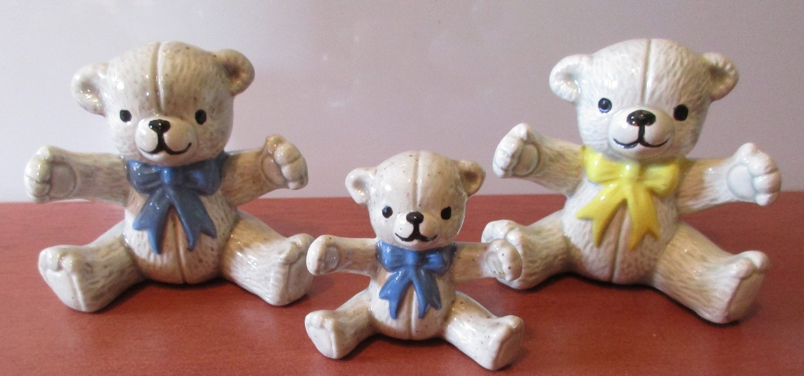 3 Vintage Ceramic Bear Family Figurines 1 1/2″
