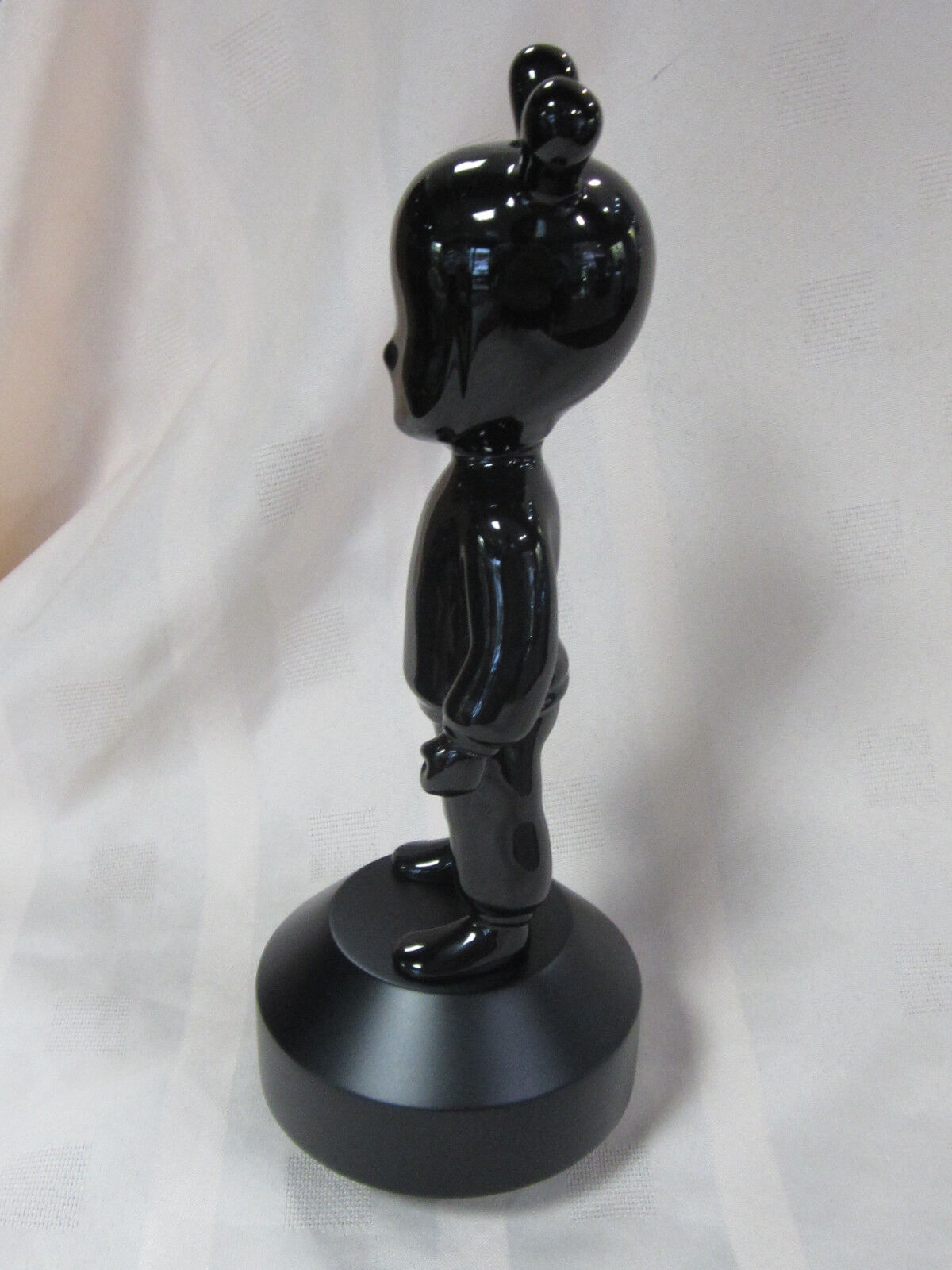 NEW LLADRO THE BLACK GUEST LITTLE #7733 BRAND NEW IN BOX ALIEN 11.75″ TALL F/SH