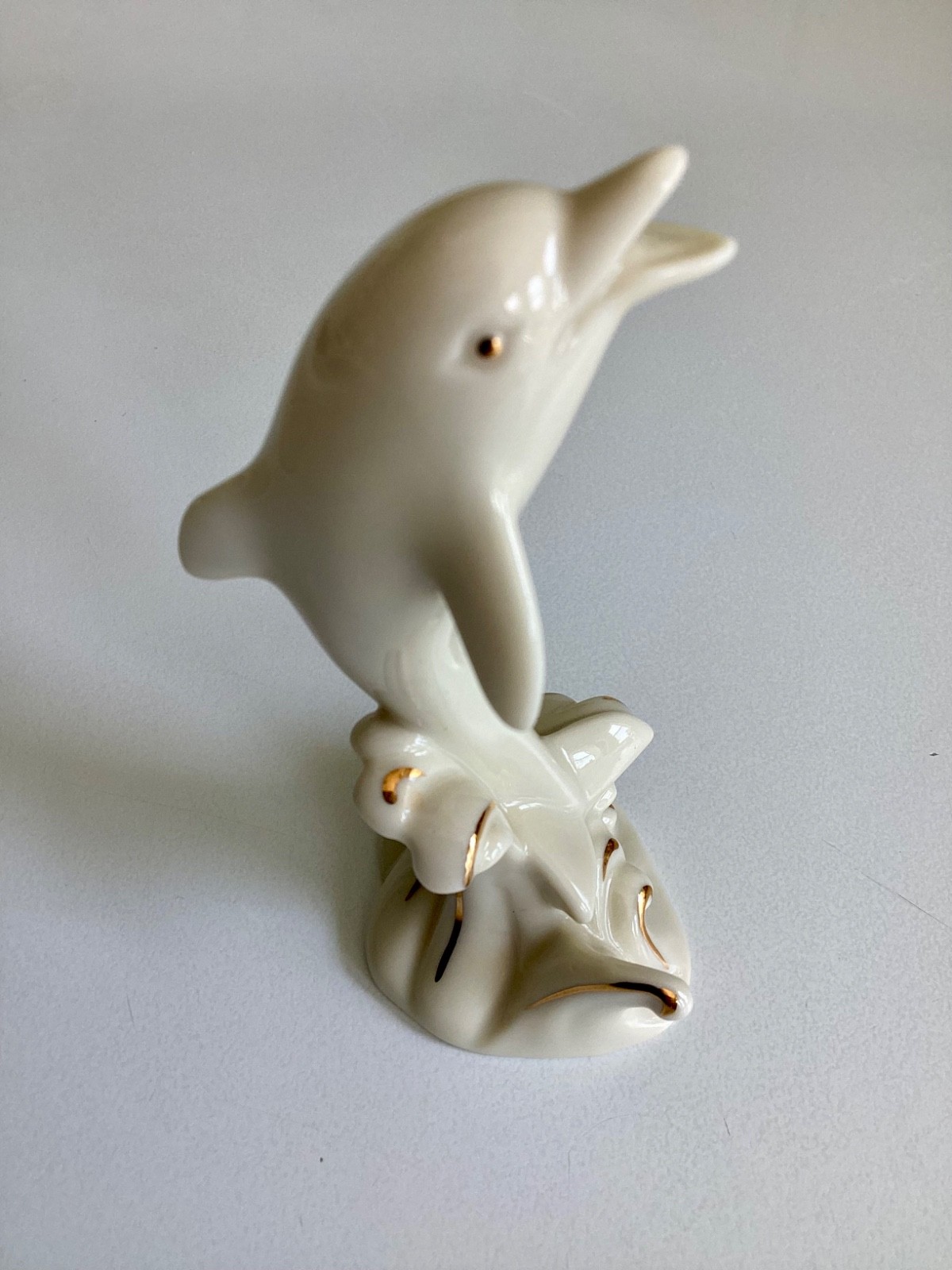 Lenox Jumping Waves Dolphin 4″ Ivory Bone China w/ 24 K Gold Trim Free Shipping