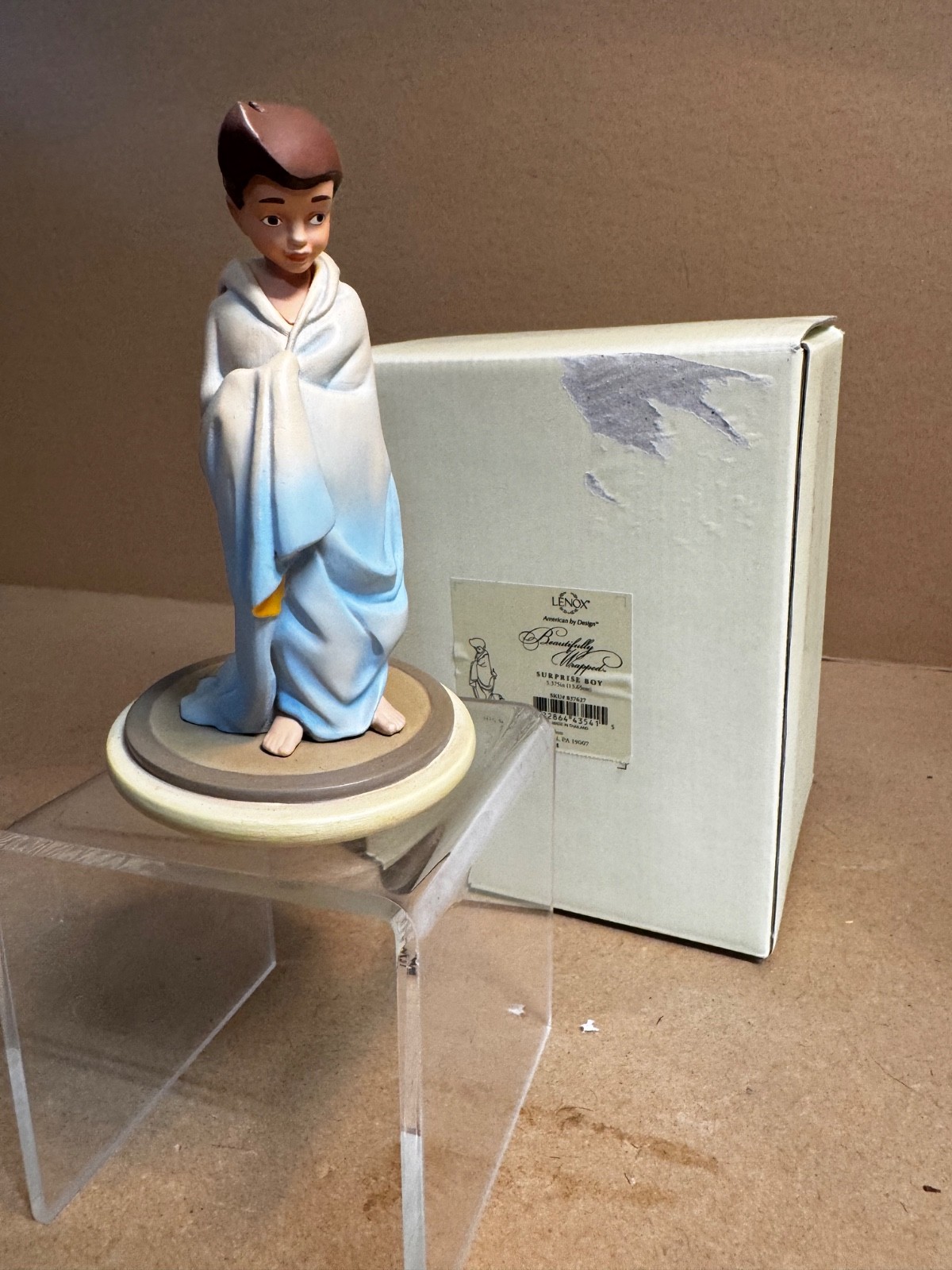 Lenox, Beautifully Wrapped Thomas Blackshear Surprise BOY Figurine new, Signed