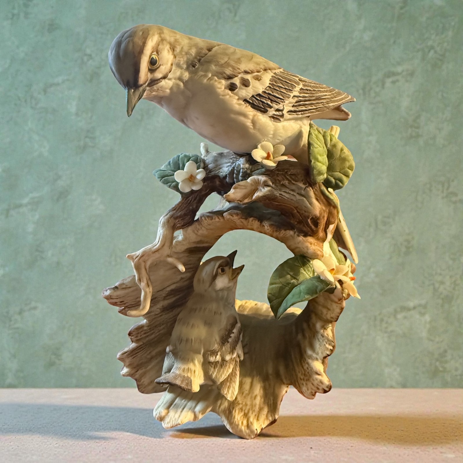 Homco Masterpiece Porcelain Mockingbird w/Baby Figurine Hand Painted (S2-110)