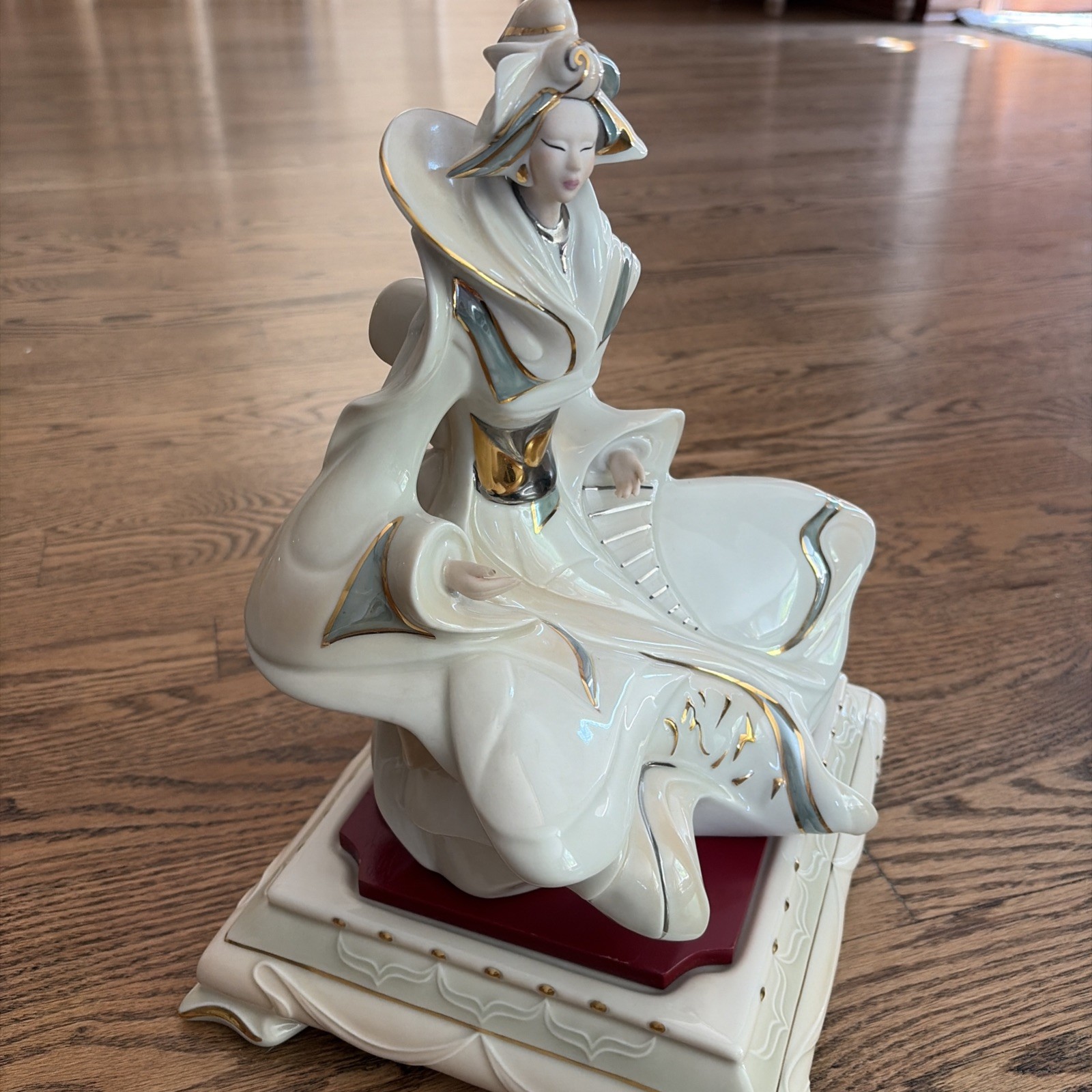 Galos of Spain “Oriental Lady” Sculpture 9753 Porcelain