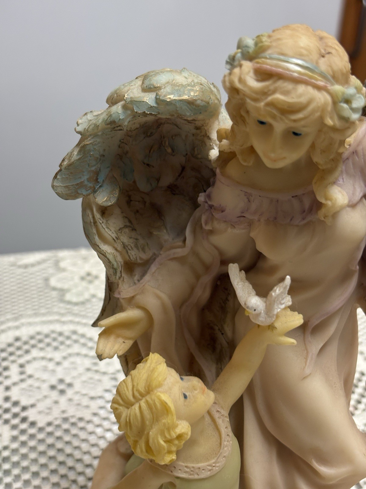 Large Resin Seraphim Like Angel & Young Girl & Dove 8.5”x5.5”x3.5” 2.5Lb EUC