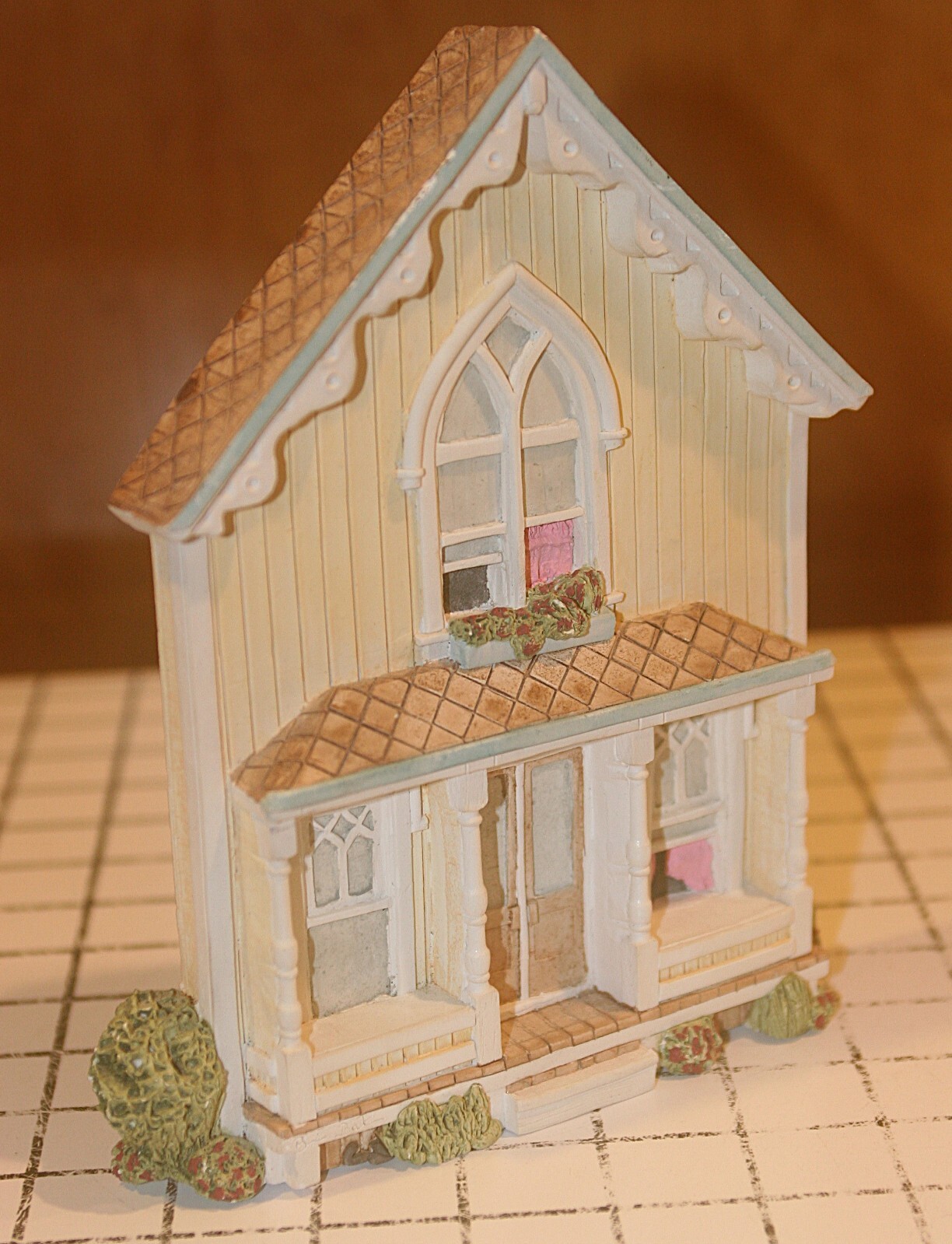 Brian Baker Deja Vu Collection 1571 Gothic Cottage from 1994 Membership Kit