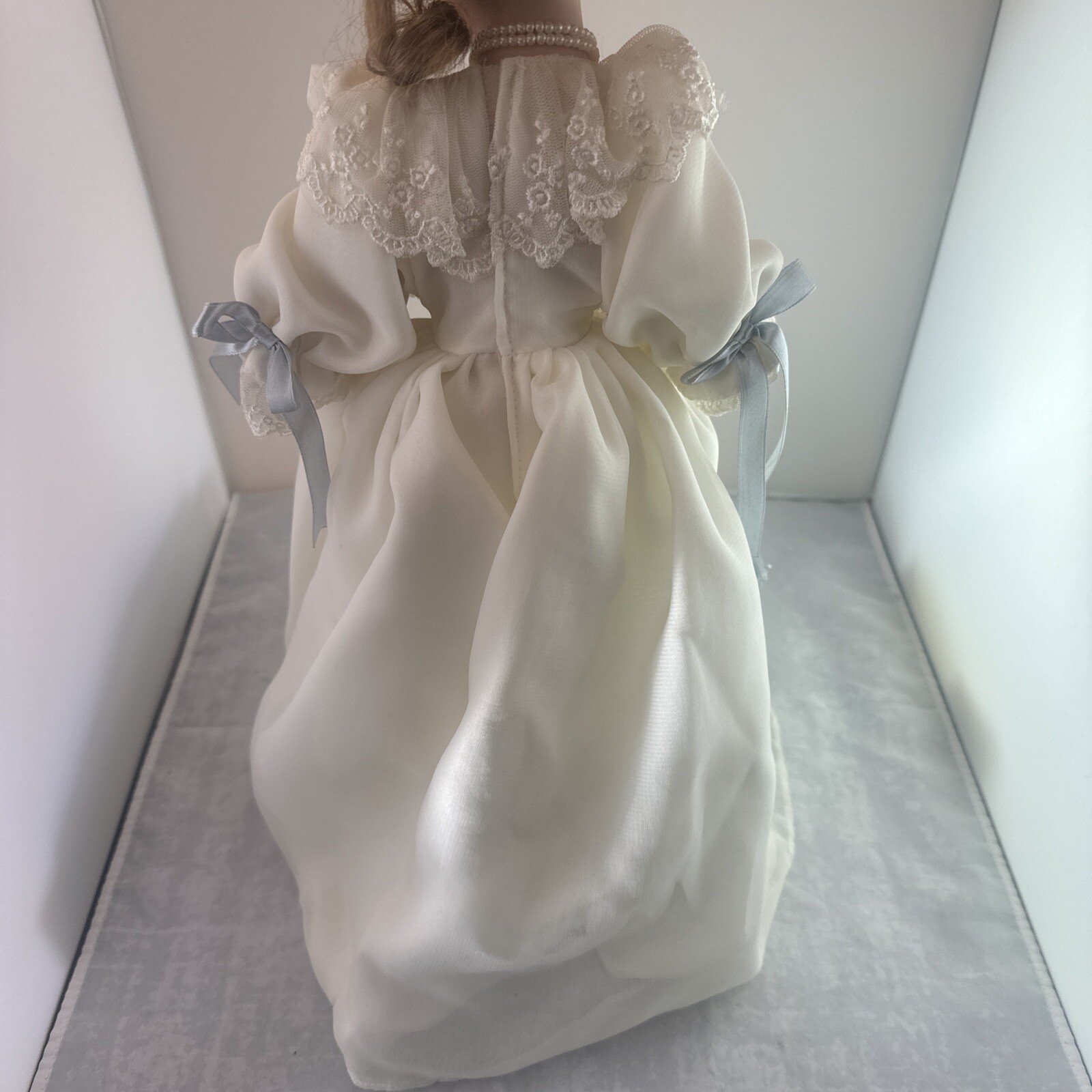 Avon 2000 Special Memories Mother & Child Dolls Margaret 4th In Series