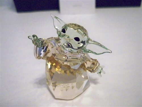 SWAROVSKI STAR WARS MANDALORIAN THE CHILD BABY YODA 5583201