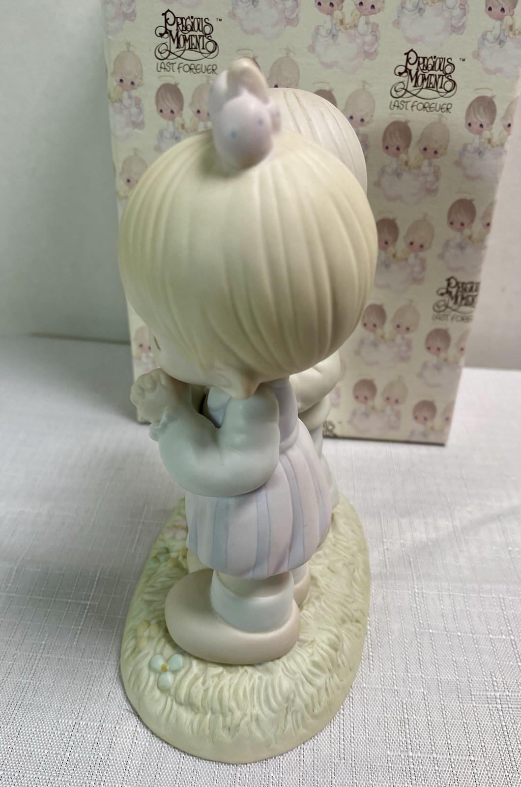 Precious Moments Love Is From Above Figurine 521841 VTG 1989 Couple w/Box