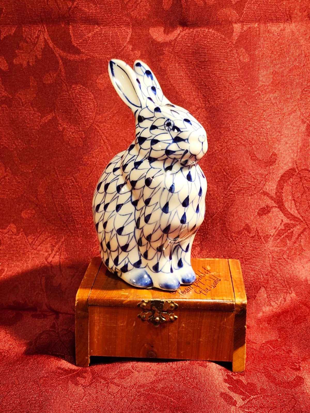 Vintage Andrea by Sadek Blue Fishnet Porcelain Rabbit Figurine Herend Style 5.5″