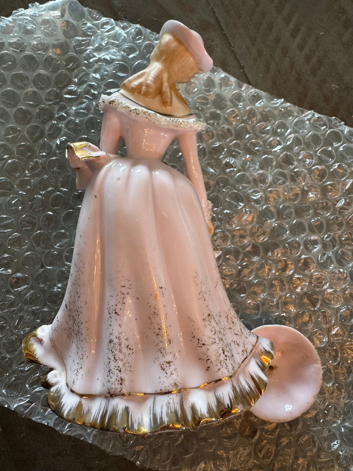 Vintage Lefton Porcelain Lady With Umbrella Hand Painted KW10566A Geo.Z.Lefton