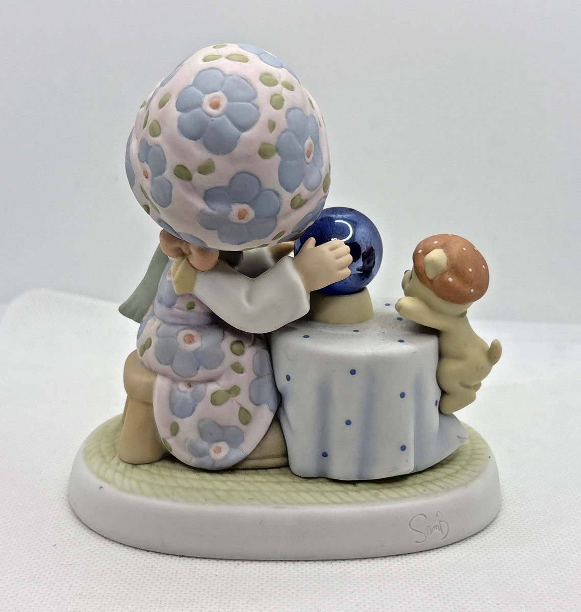 Precious Moments “I See Bright Hope In Your Future” Figurine Fortune Teller