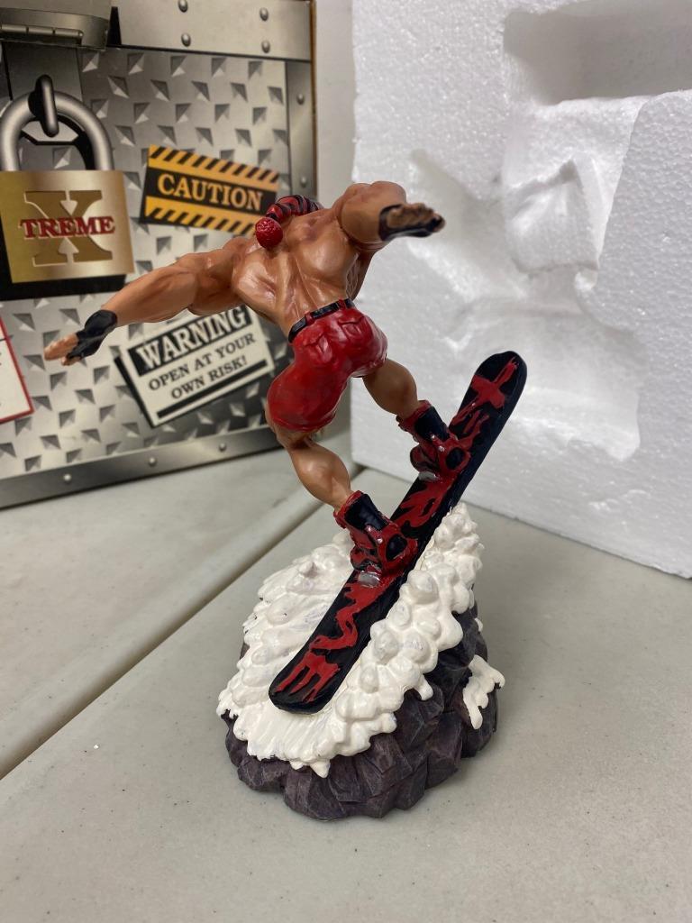 NEW RARE MOUNTAIN HIGH X-Treme Figurine Bodybuilding extreme snowboarder X-137