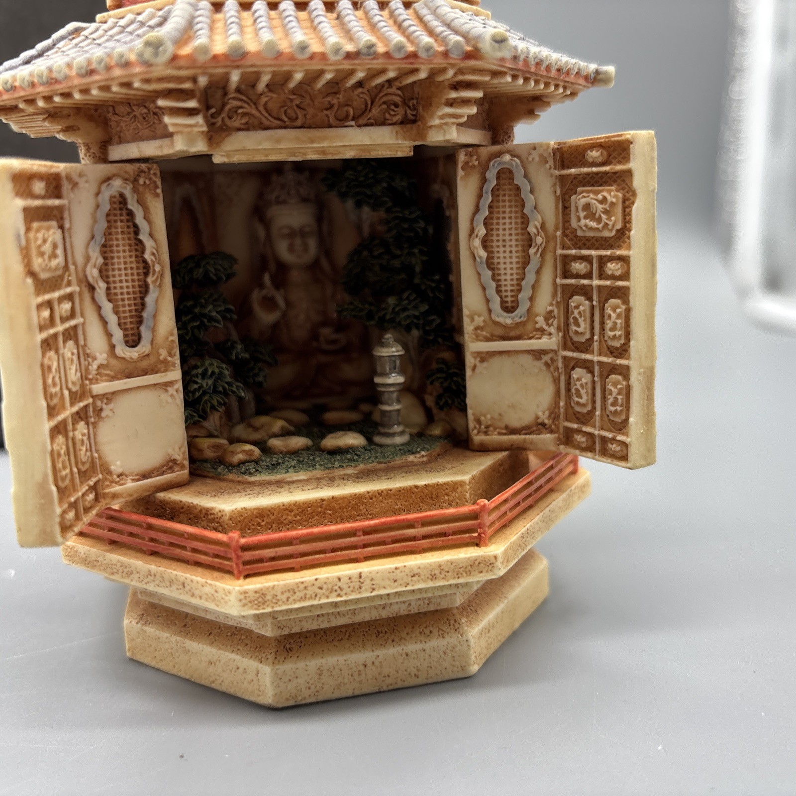 Olszewski Luminart ZEN PALACE for Harmony Kingdom, Harmony Ball Light Up House