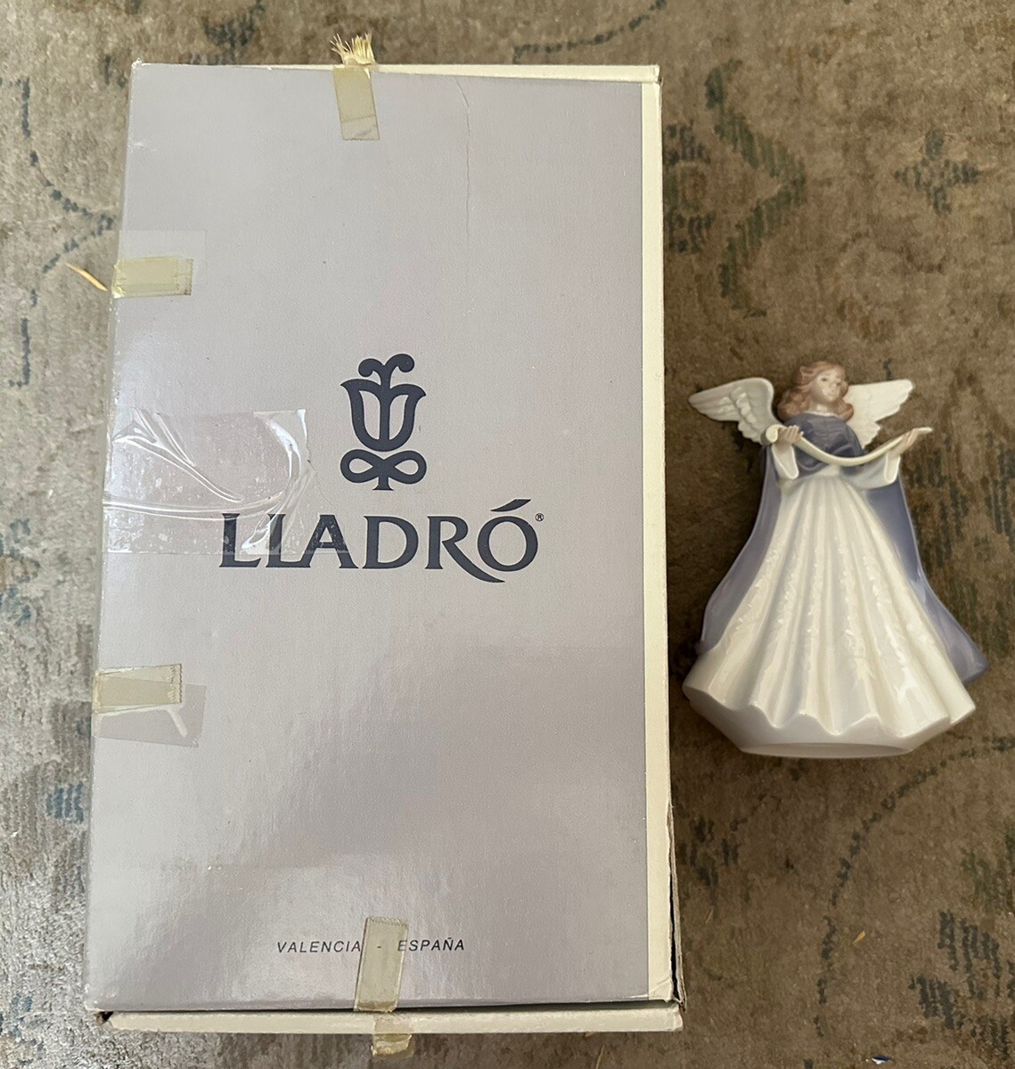 Lladro Angelic Melody #05962 Angel Tree Topper! Original Box!