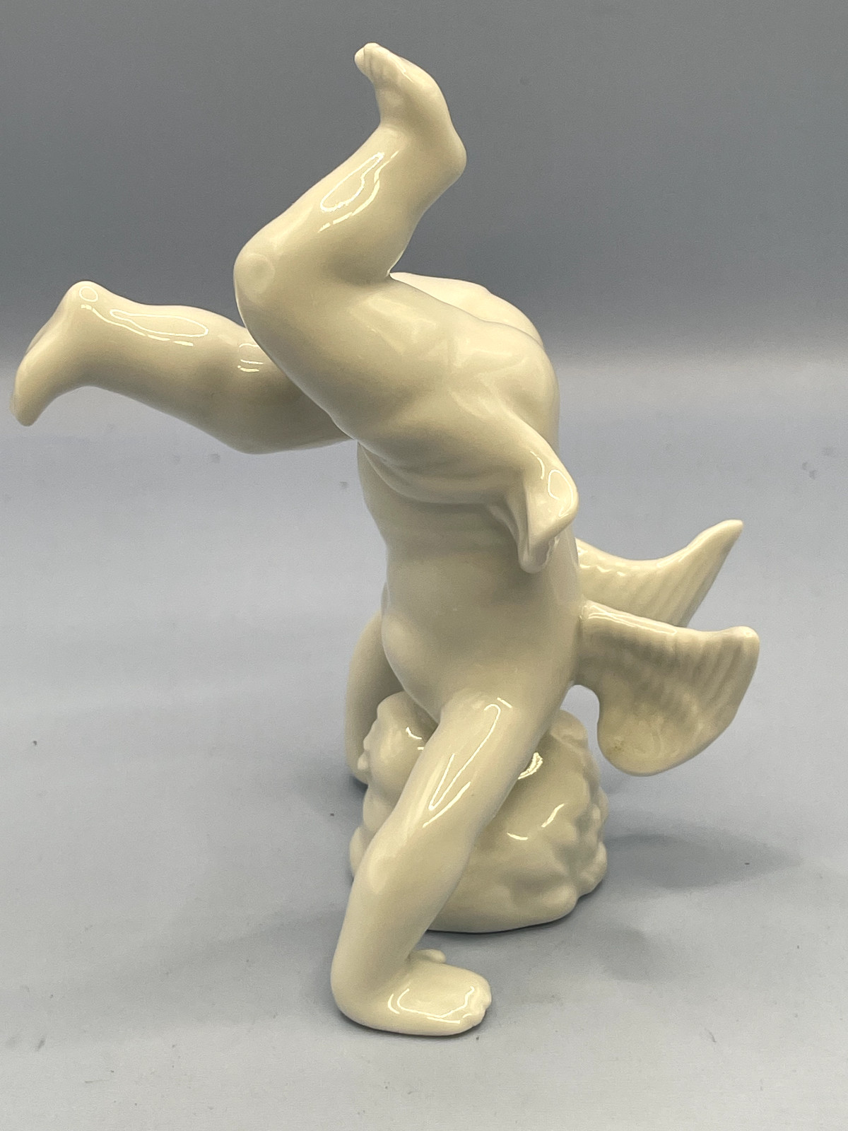 Vtg Fitz & Floyd White Porcelain Tumbling Angel Cherub (x5)Japan See Description