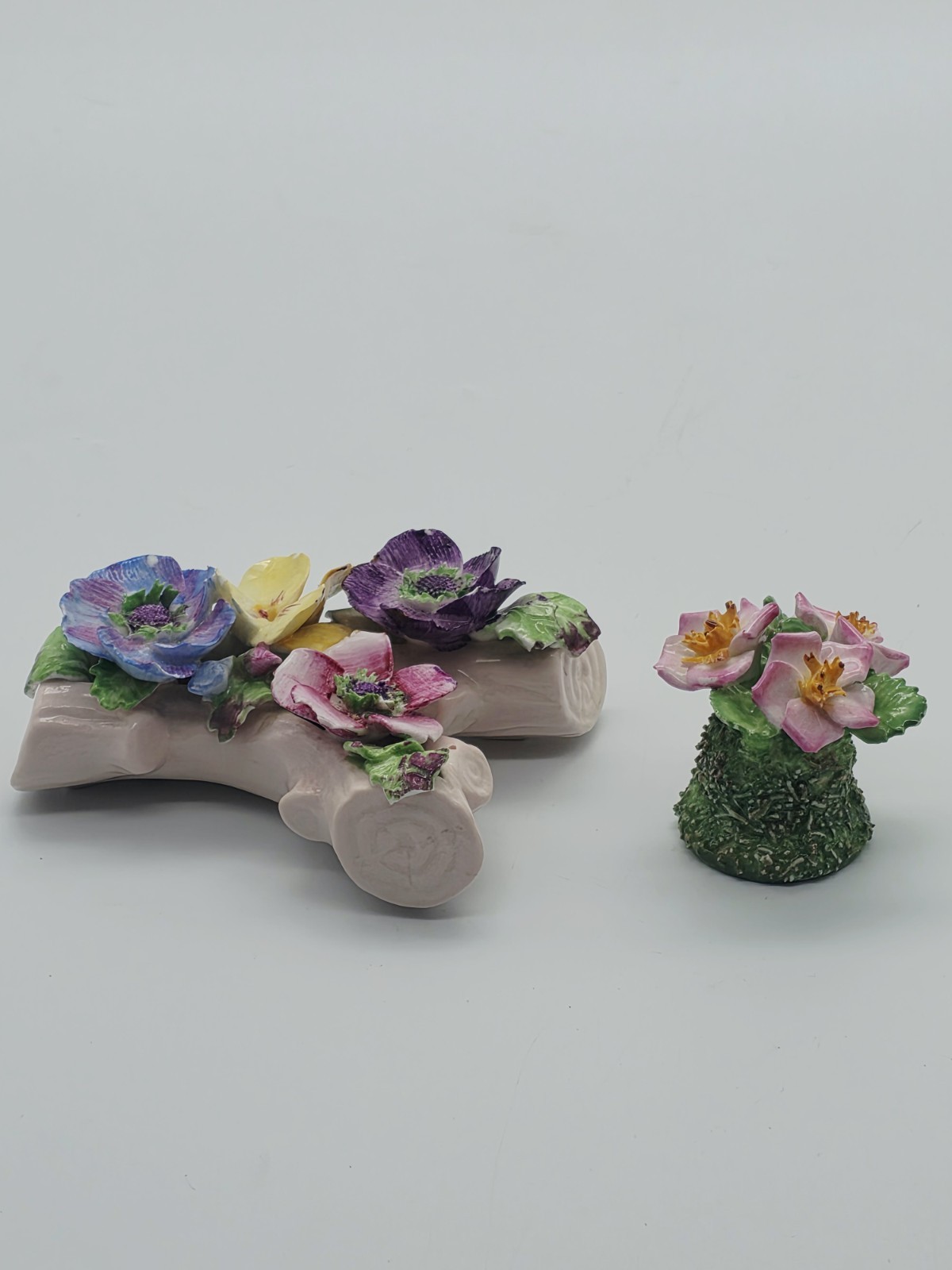 Coalport Bone China Flowers In a Log Mini Figurine – Made In England Radnor.