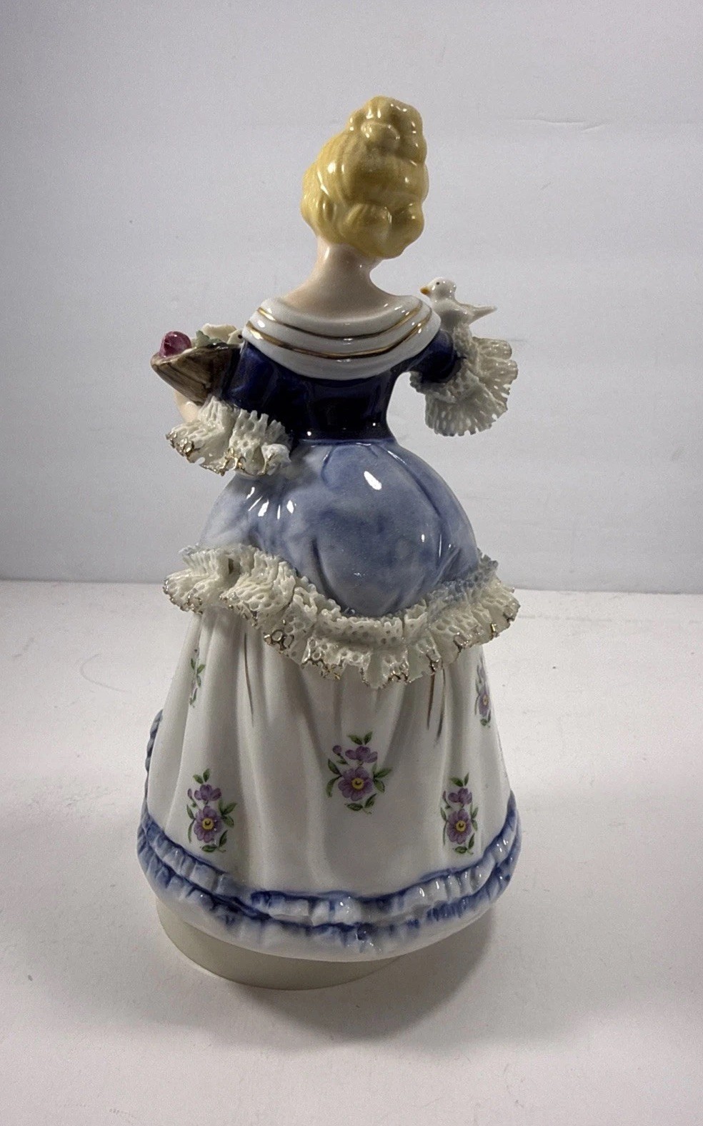 Vintage Colonial Lady Music Box Rotating Porcelain Figurine Japan
