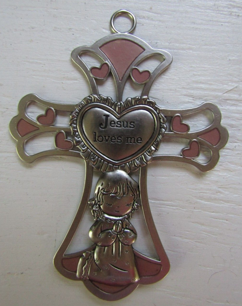 Vintage Metal Jesus Loves Me Praying Girl Christian Crib Cross ~ 3.0 x 4.0″