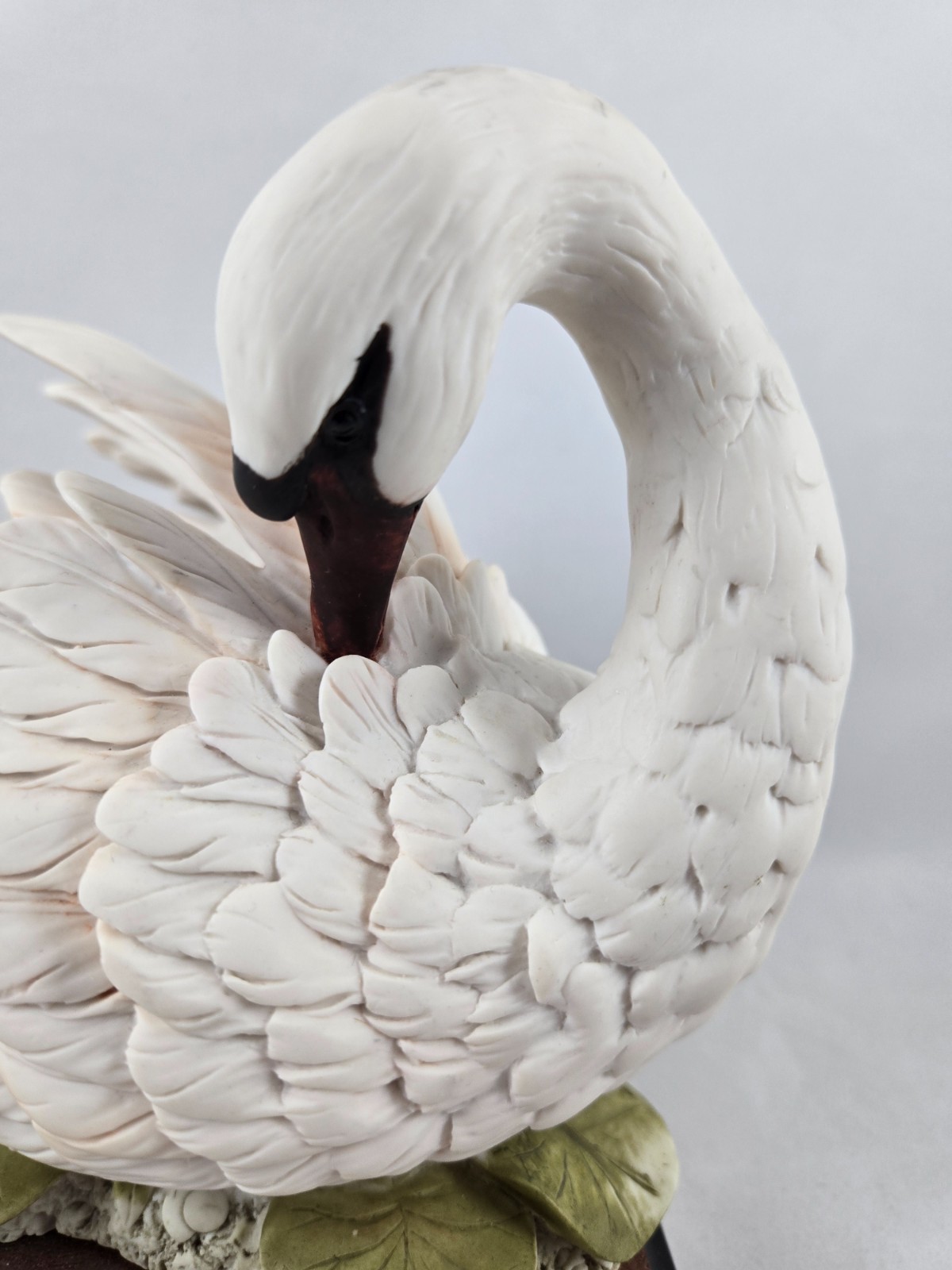 Giuseppe Armani Porcelain Swan Sculpture Florence Italy Figurine Art 0715-S