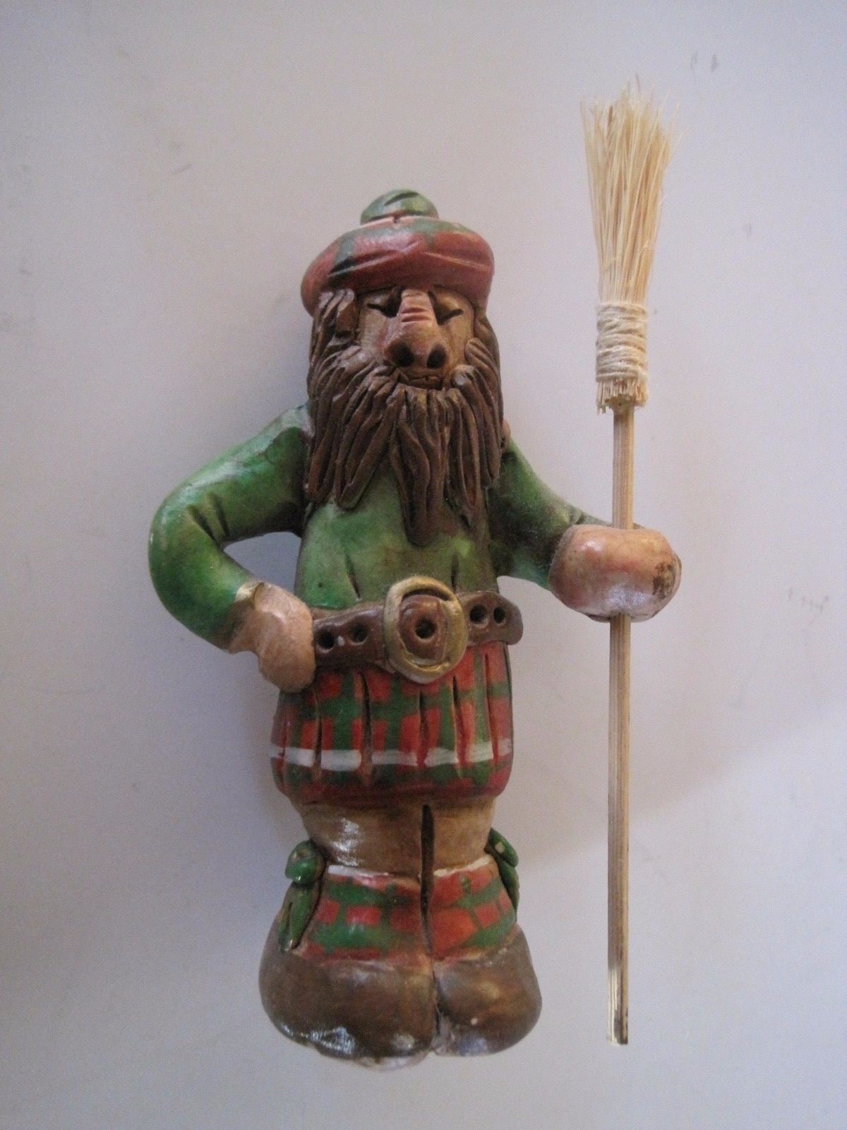 Scottish Man Figurine Resin Signed P. Lane Dior 1980 4″