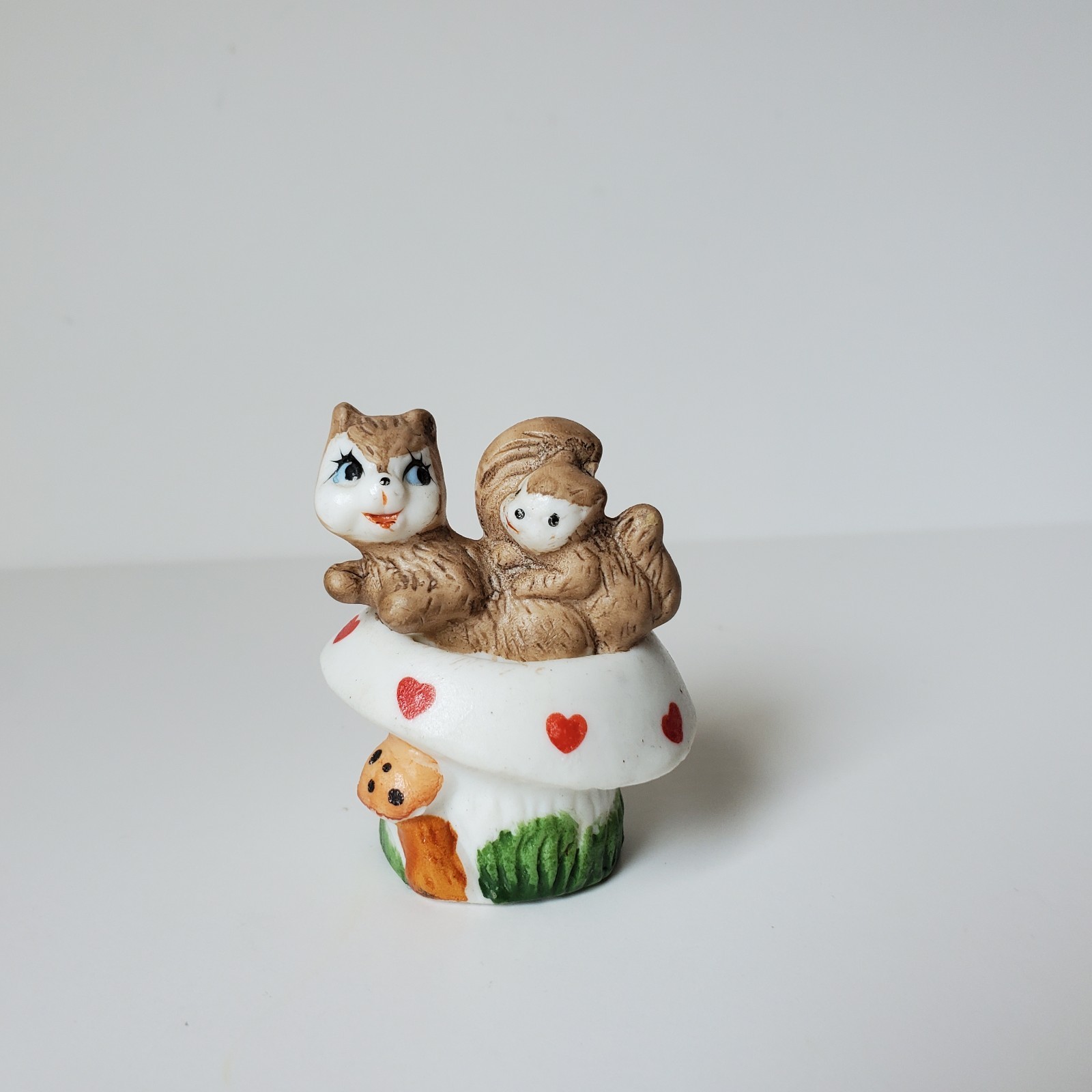 2 Vintage Enesco Figurine Ceramic Mushroom Squirrel And Raccoon 1979 Nature 70s
