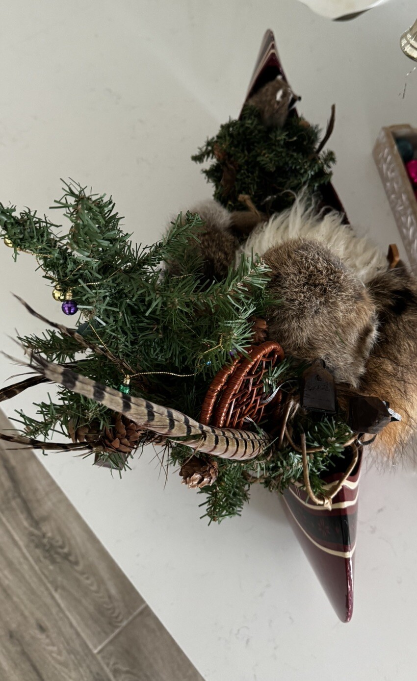 RUSTIC Trapper Santa Mountain Real Fur Rowing canoe Skis Raccoon Centerpiece XL
