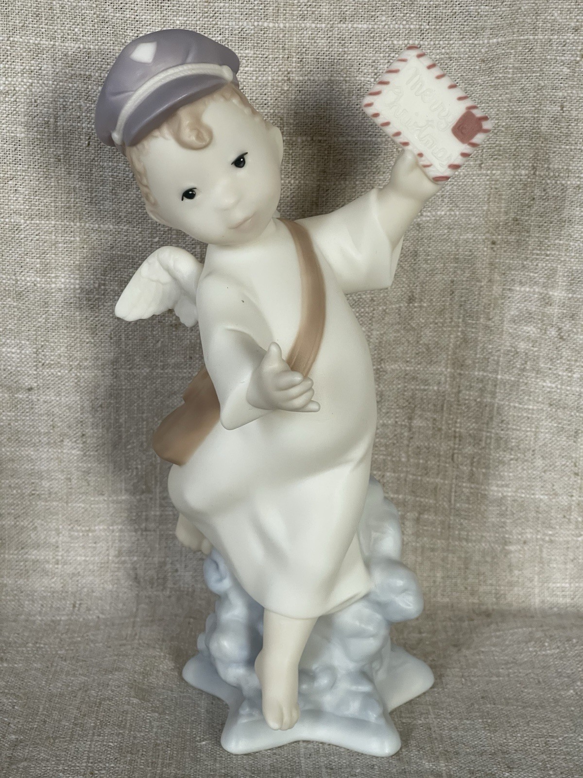 Golden Memories Lladro Daisa 1992 Angel Postman “Christmas Greetings” Figurine