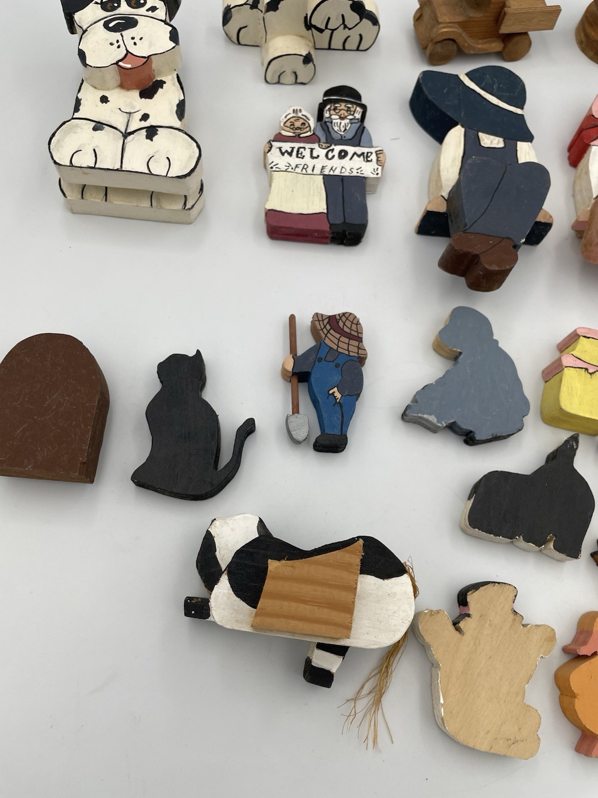 Vintage Amish Wooden Figures Primitive Folk Art Hand Painted Animals Unique T4