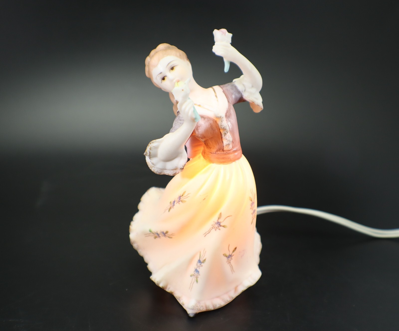 Ardalt Lenwile China LADY NIGHT LIGHT 6682 Lighted Figurine Porcelain Works VTG