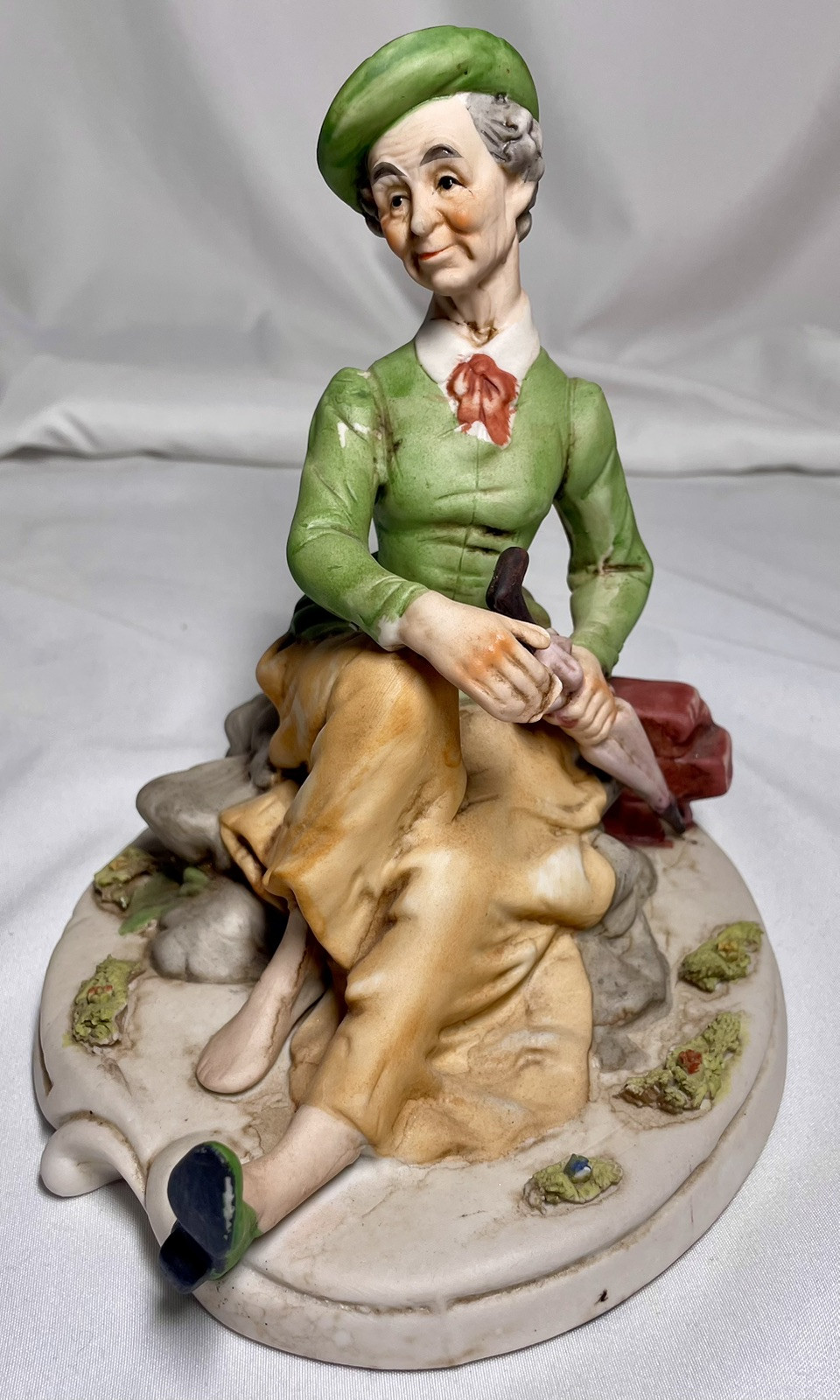 Vintage 7″ Porcelain Figurine Statue Nick Nack Grandmother Old Woman Peasant