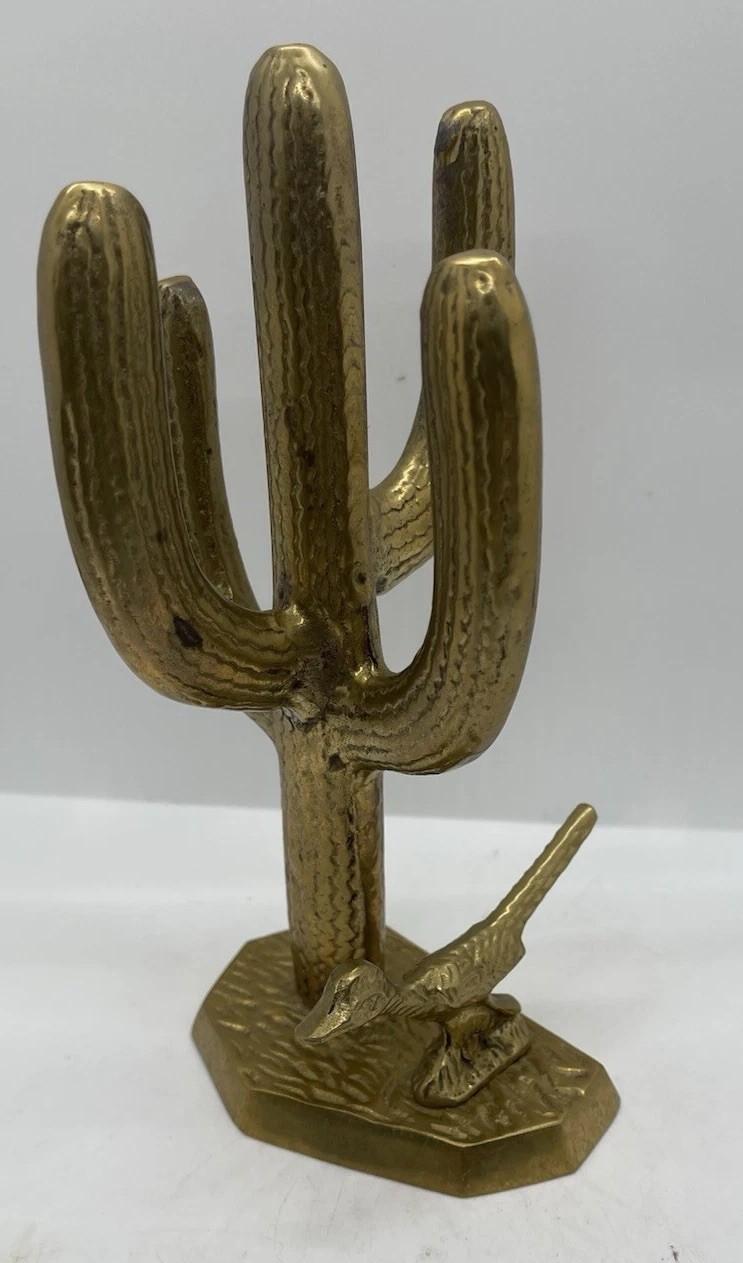 VINTAGE CAST BRASS SOUTHWEST SAGUARO CACTUS W/ROADRUNNER SCULPTURE 8 INCH