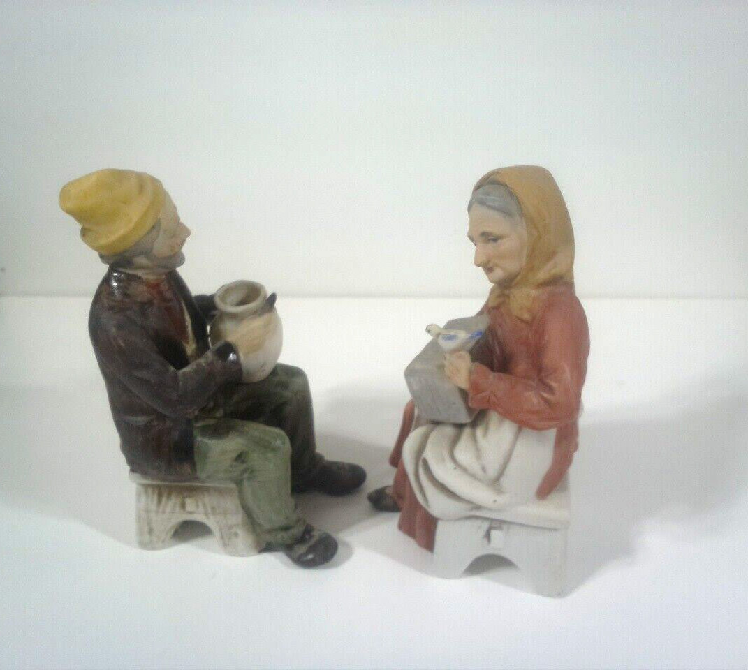 Porcelain Old Man & Woman Figurine Set Unbranded Rural Country Shelf Statue VTG